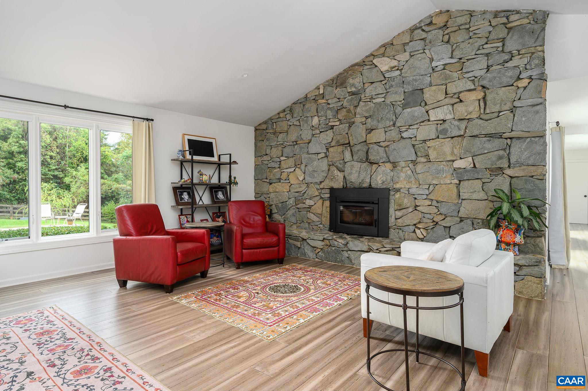 2795 PEA RIDGE RD