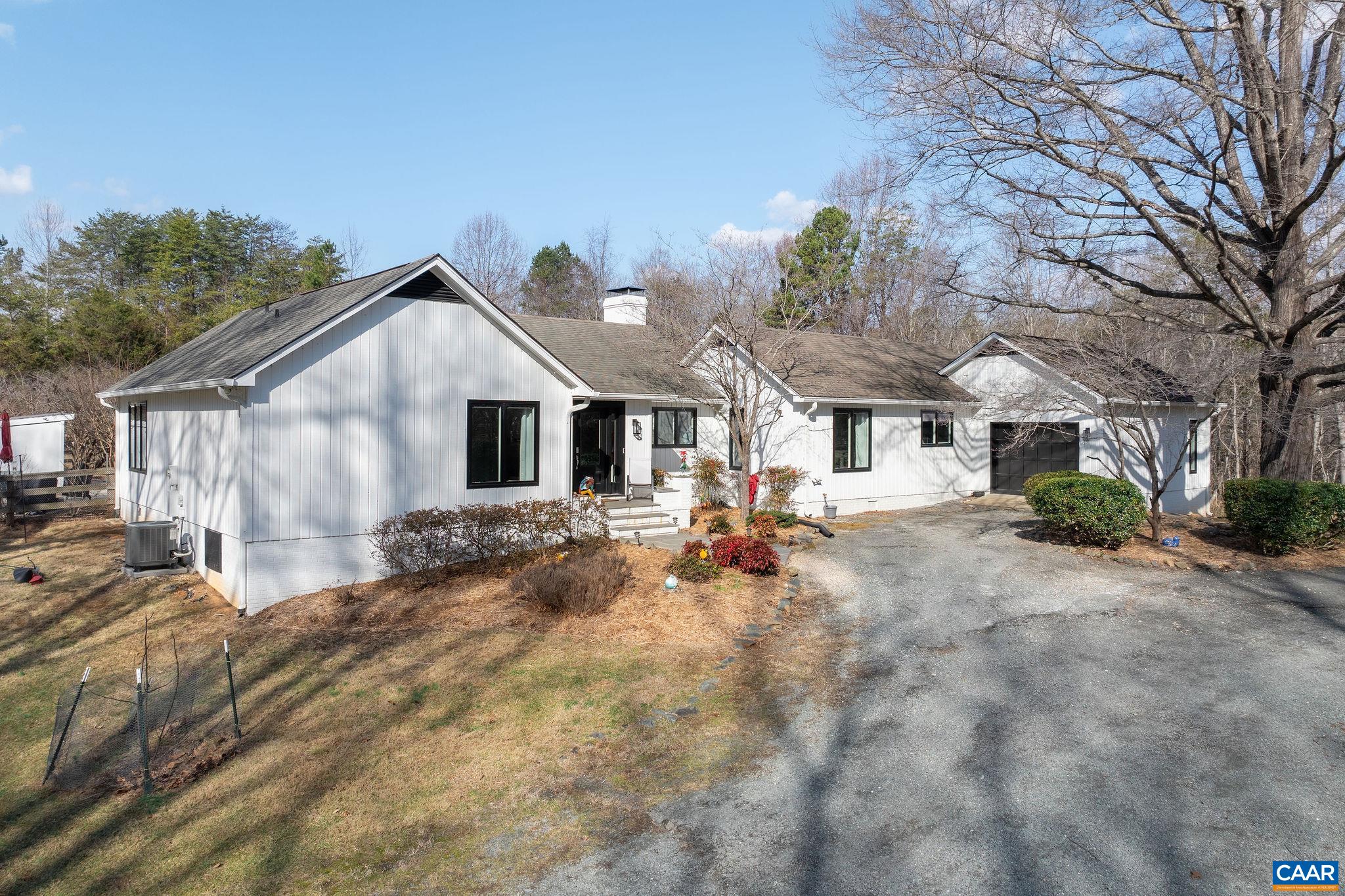 2795 PEA RIDGE RD
