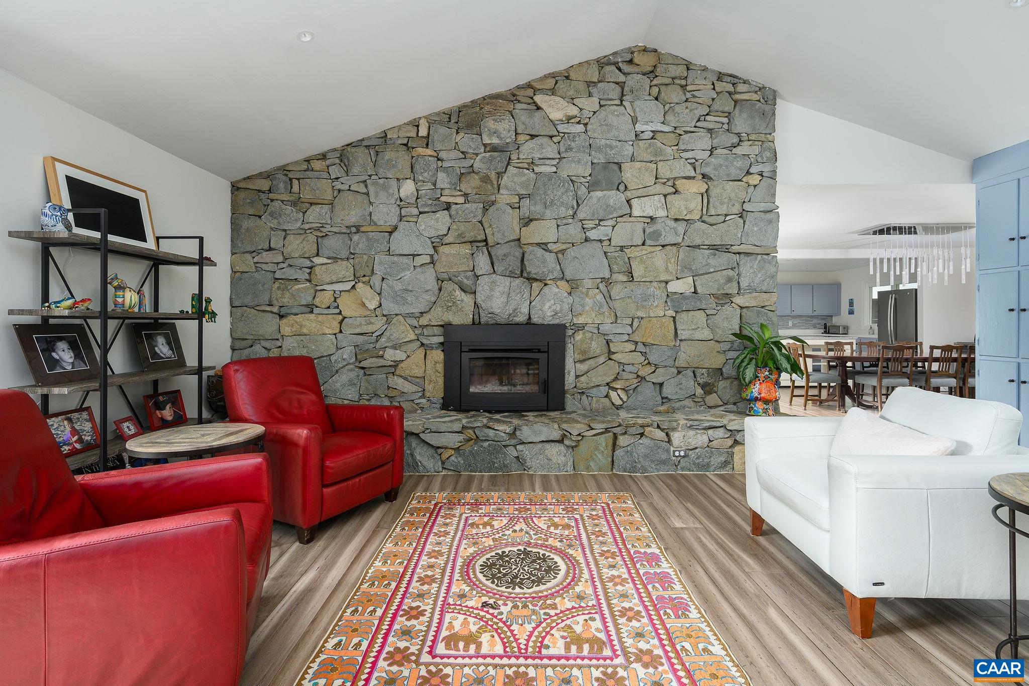 2795 PEA RIDGE RD