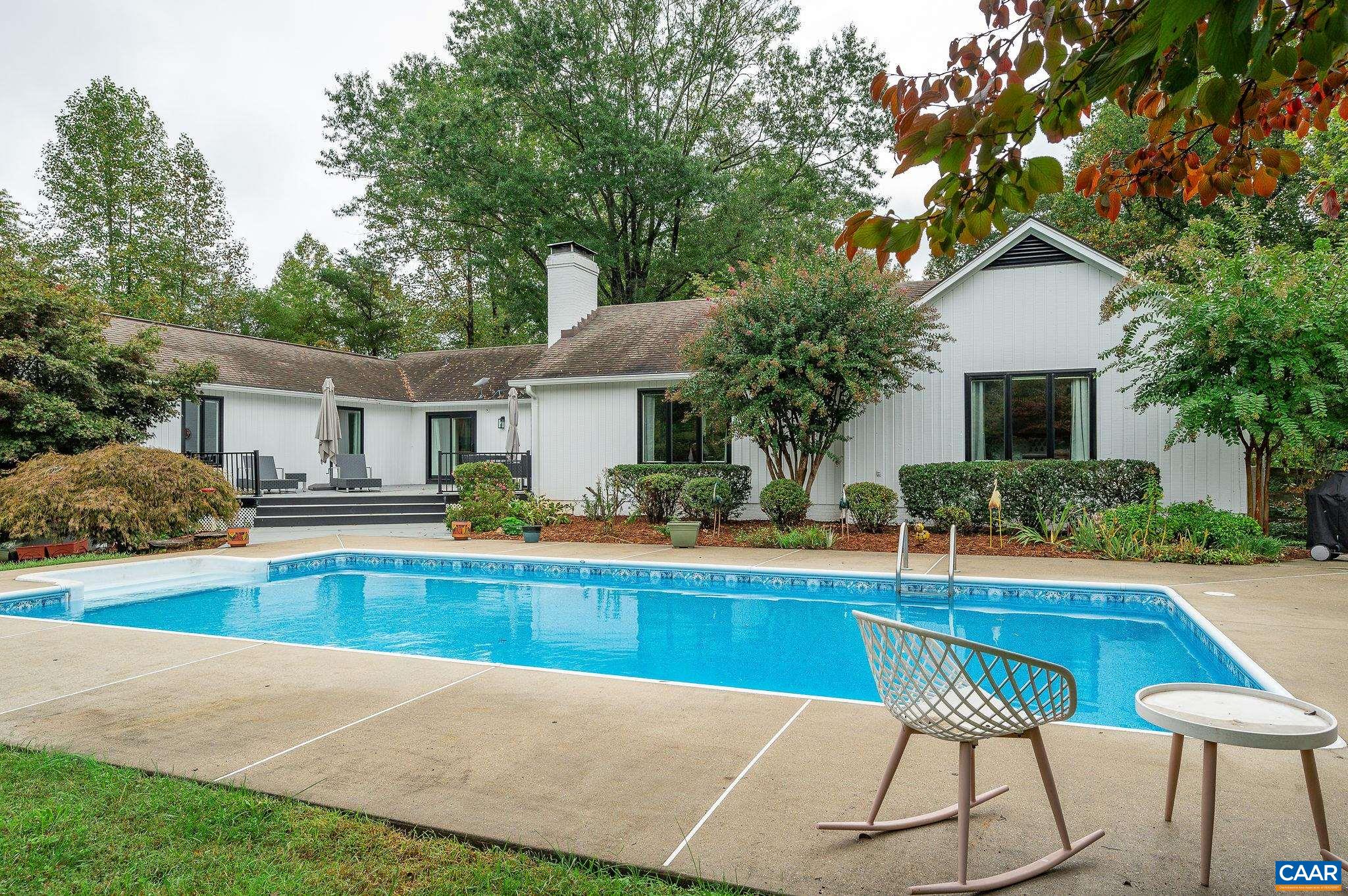 2795 PEA RIDGE RD