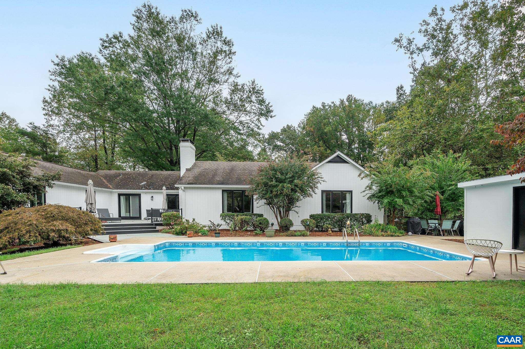2795 PEA RIDGE RD