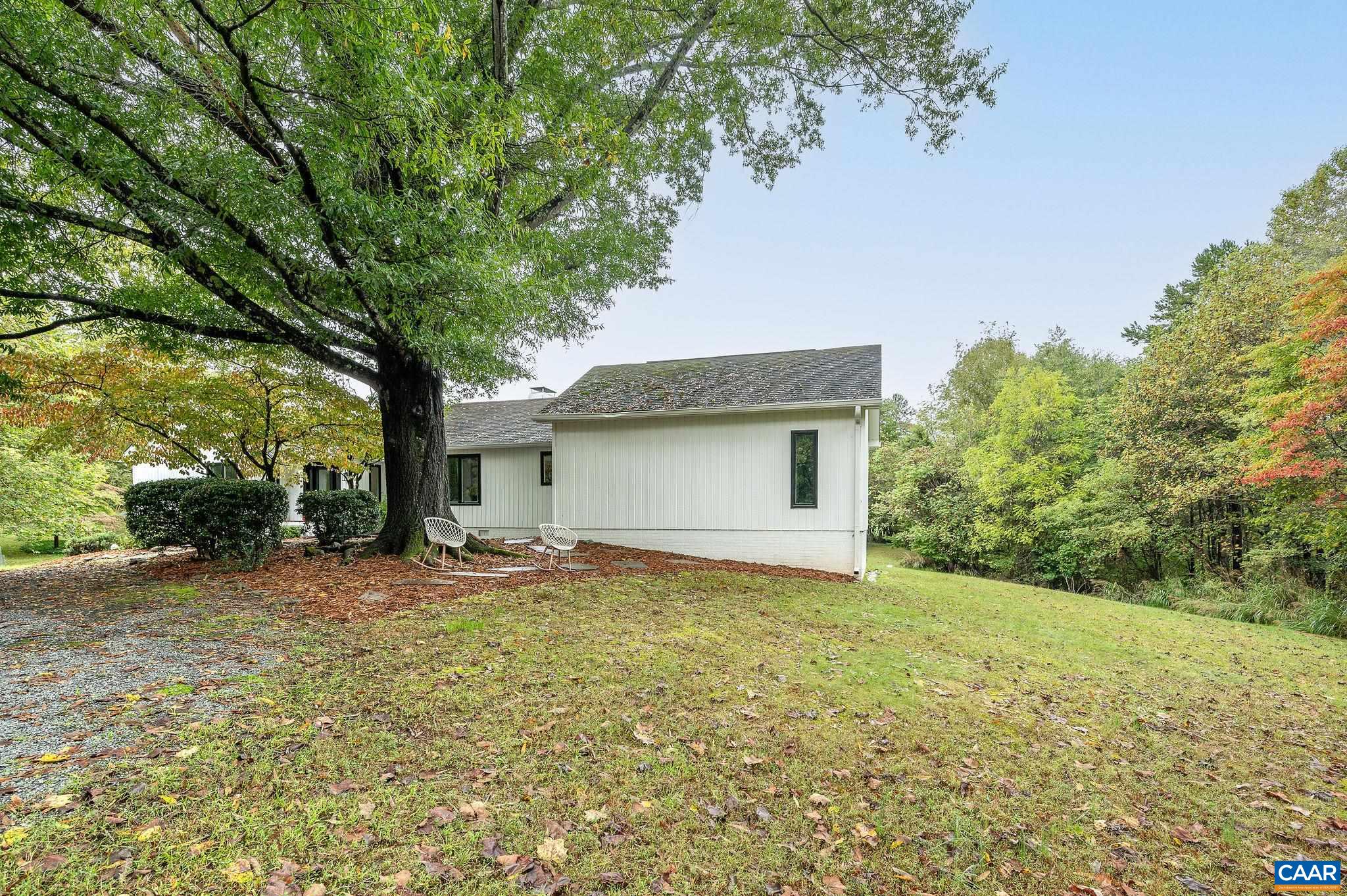 2795 PEA RIDGE RD