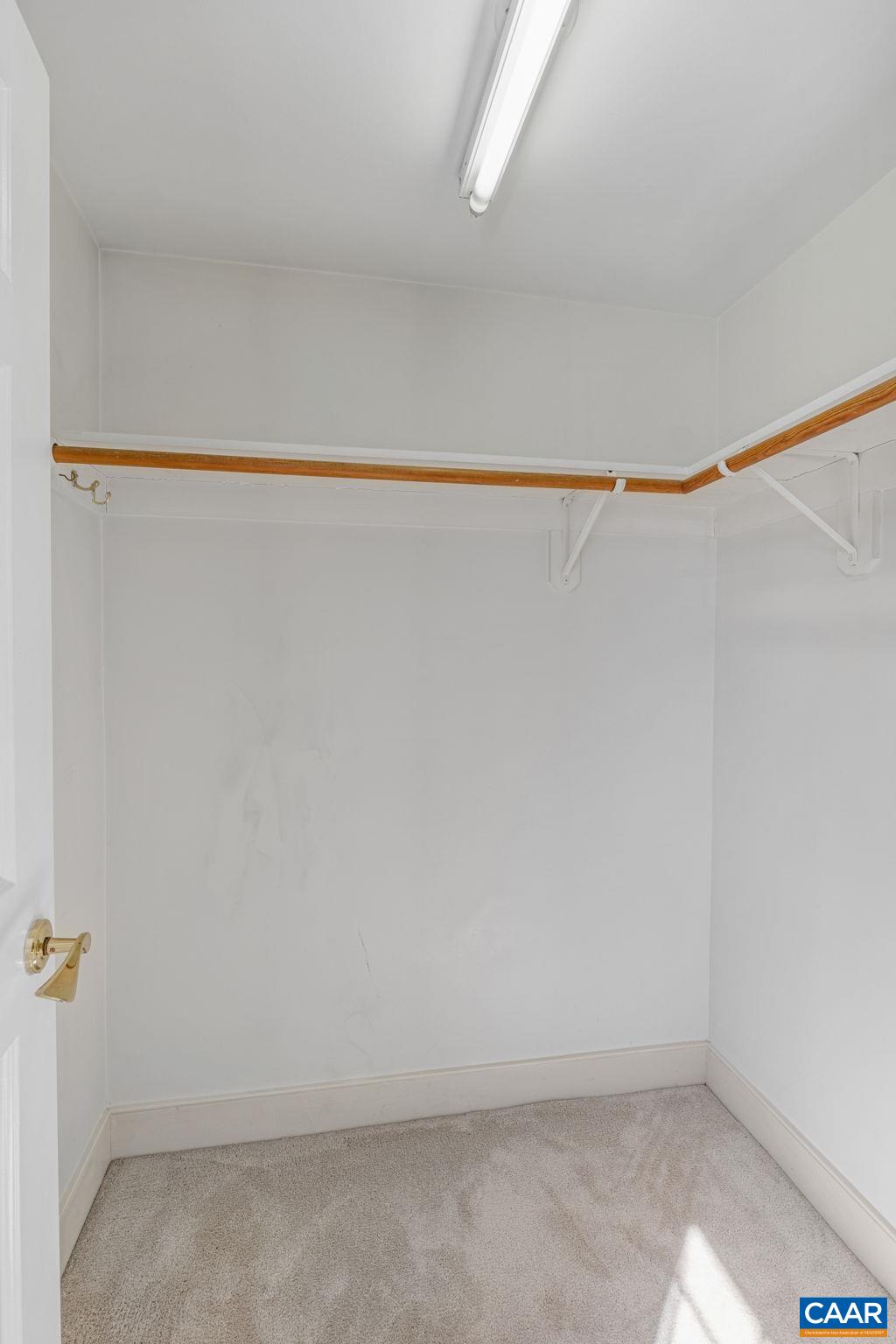 243 E JEFFERSON ST Unit: 22