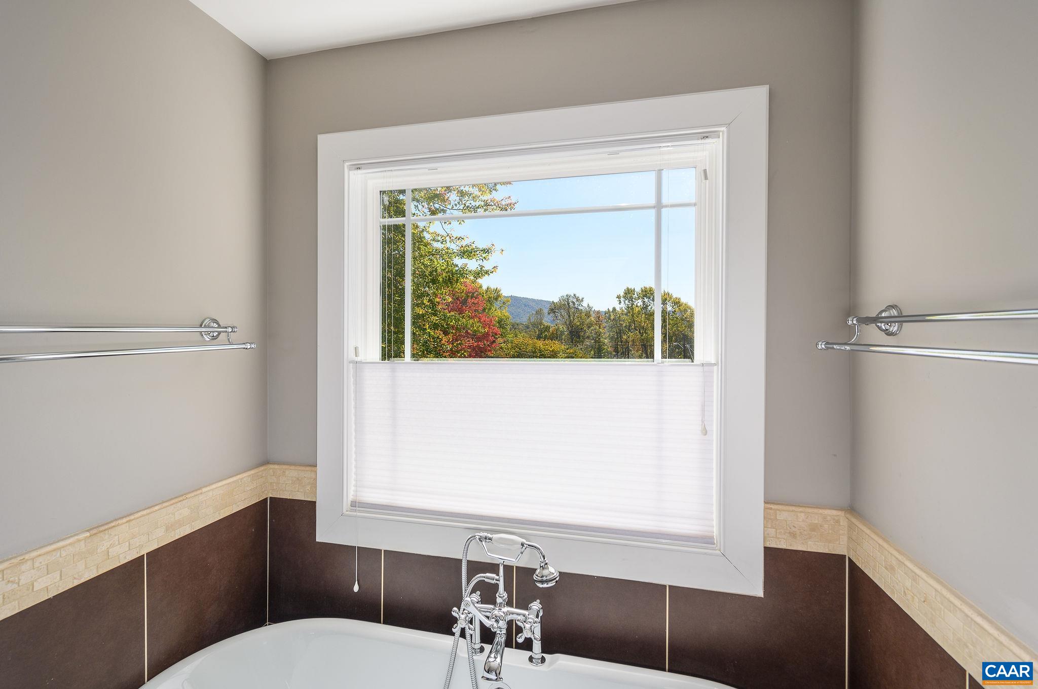 108 CHRISTA CT