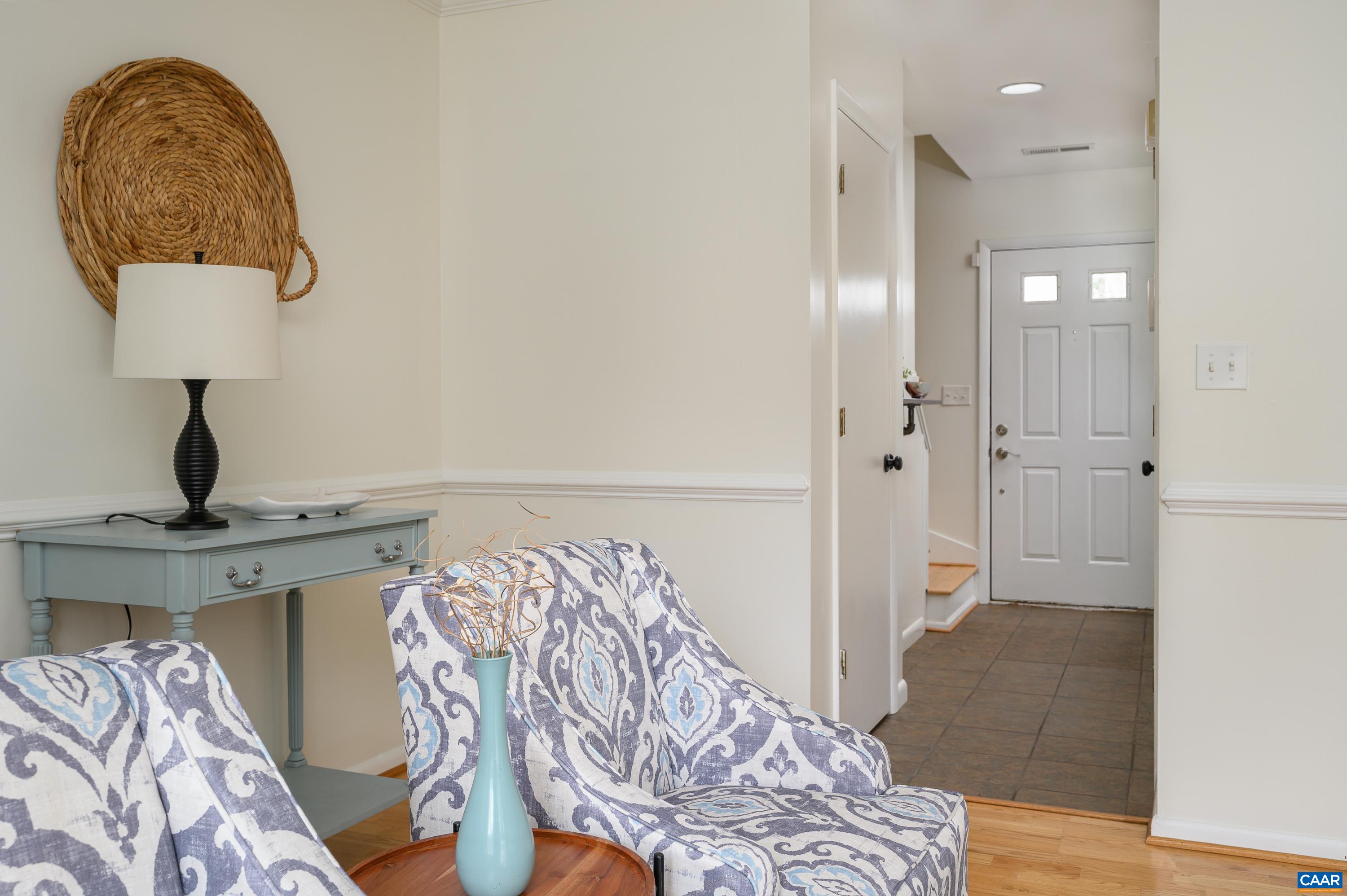 1207 CHATHAM RDG