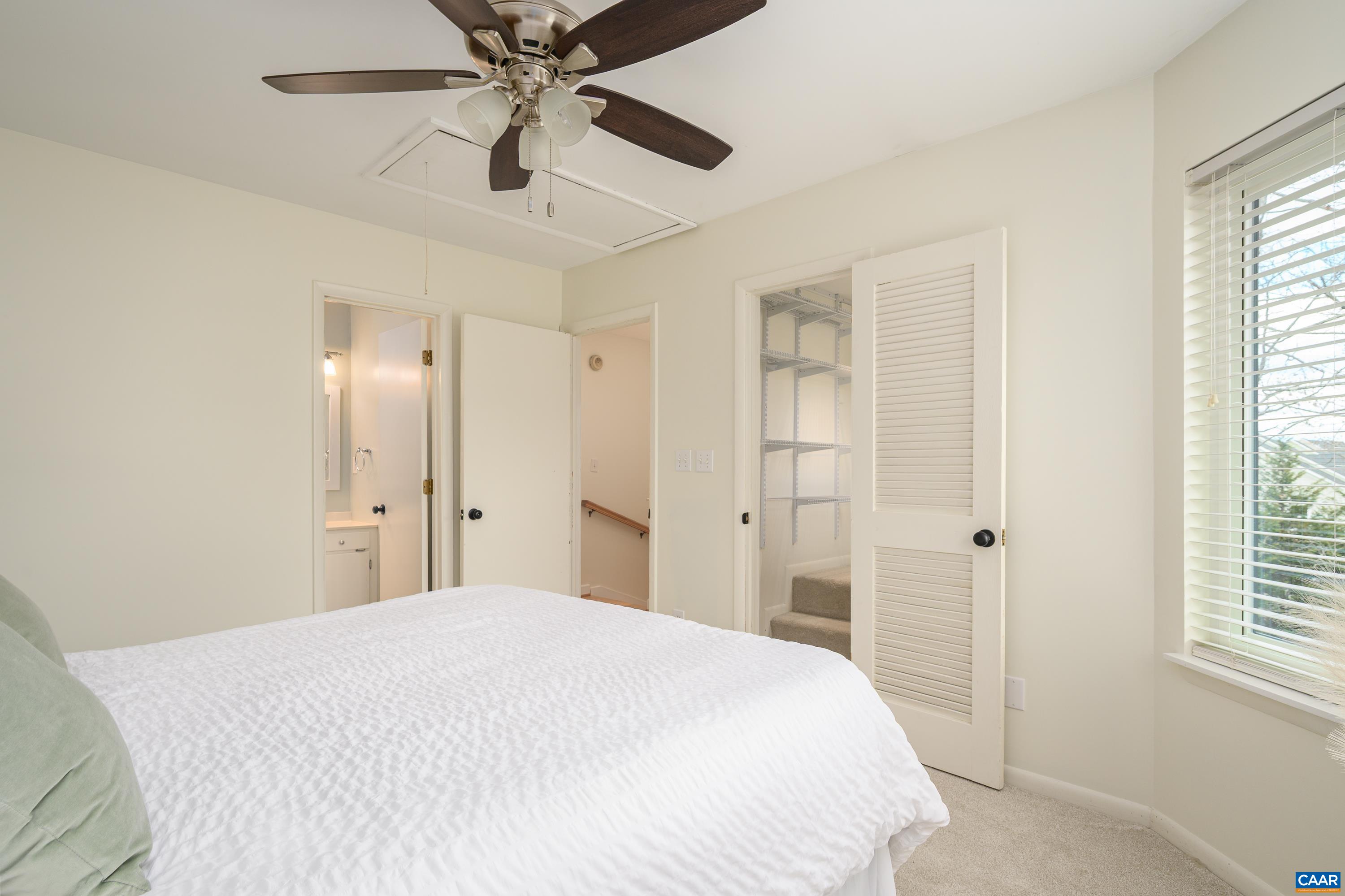 1207 CHATHAM RDG