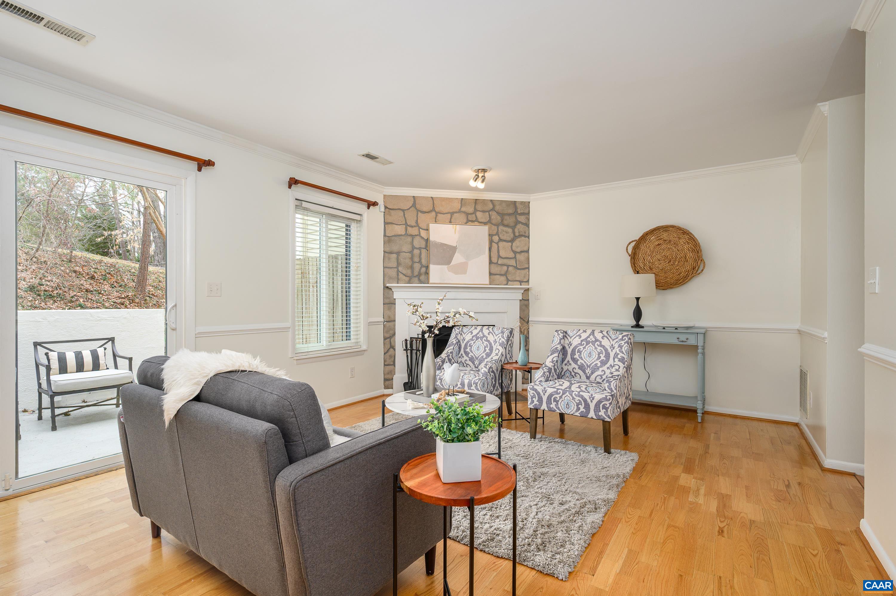 1207 CHATHAM RDG
