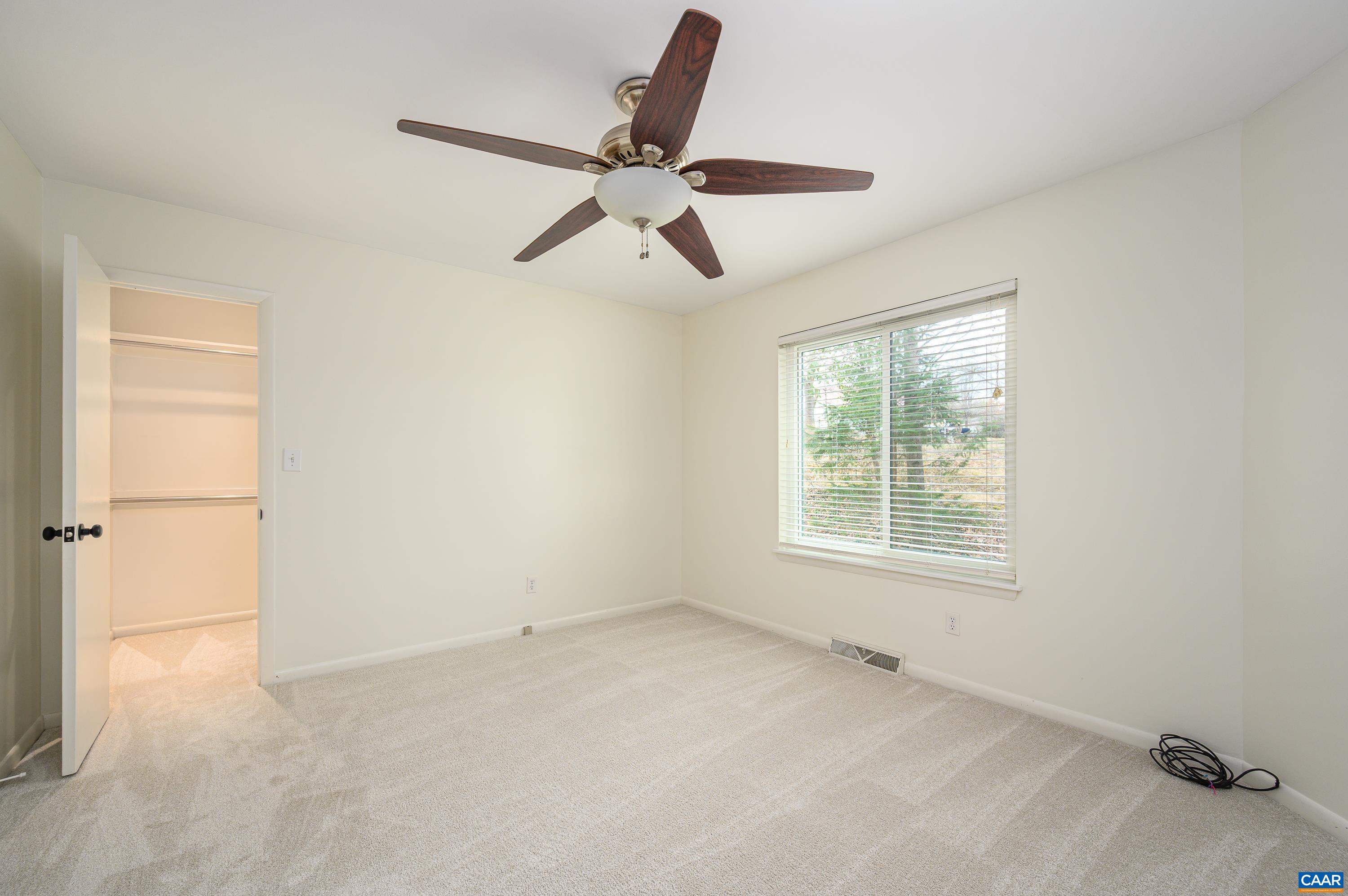 1207 CHATHAM RDG
