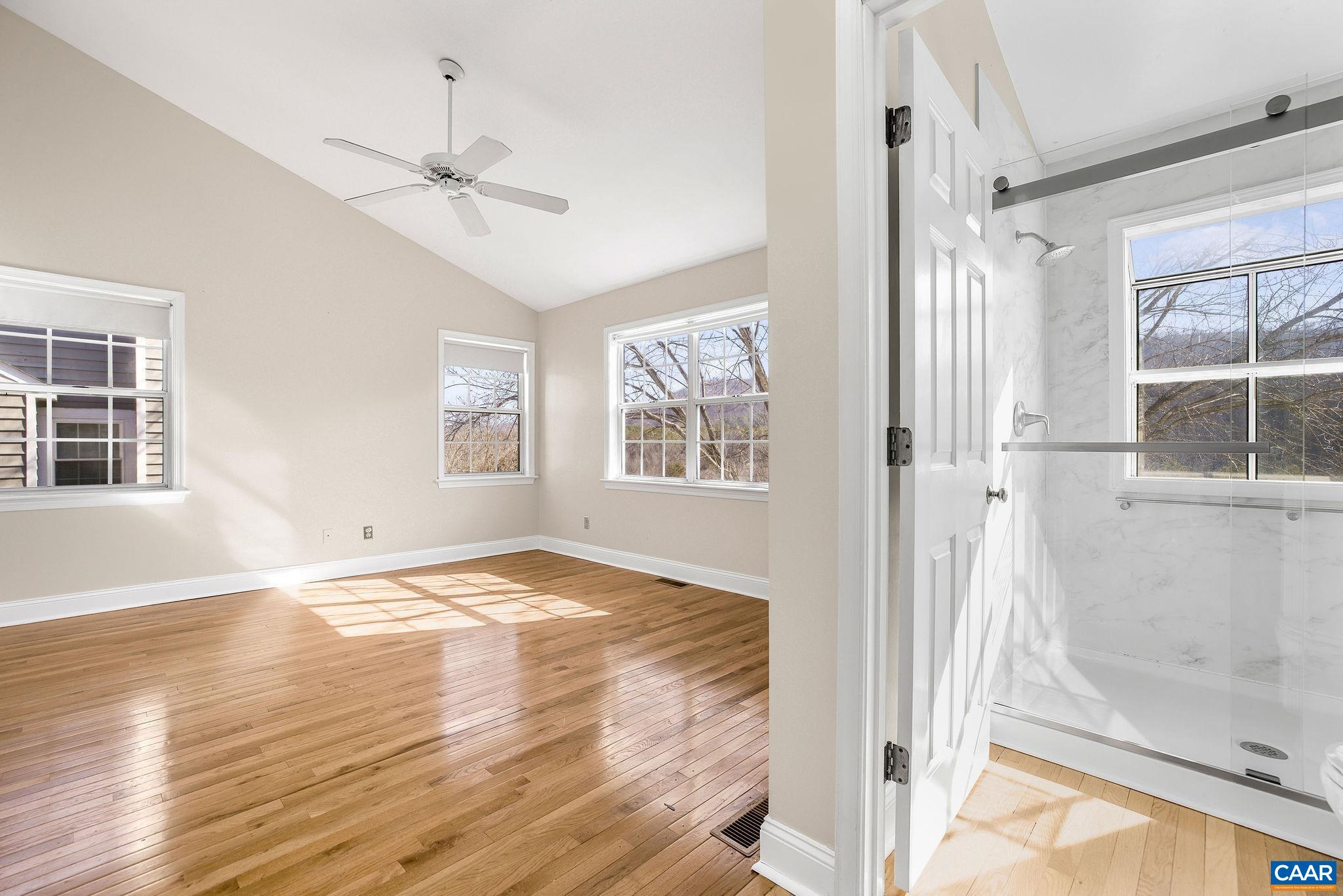 431 MAPLE VIEW CT