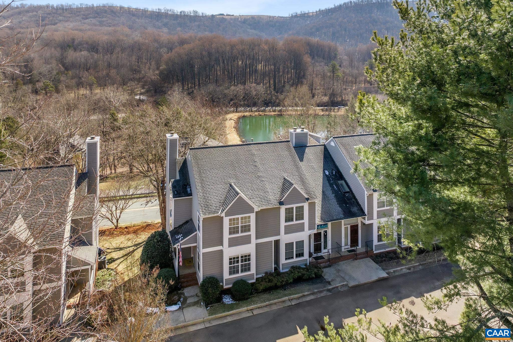 431 MAPLE VIEW CT
