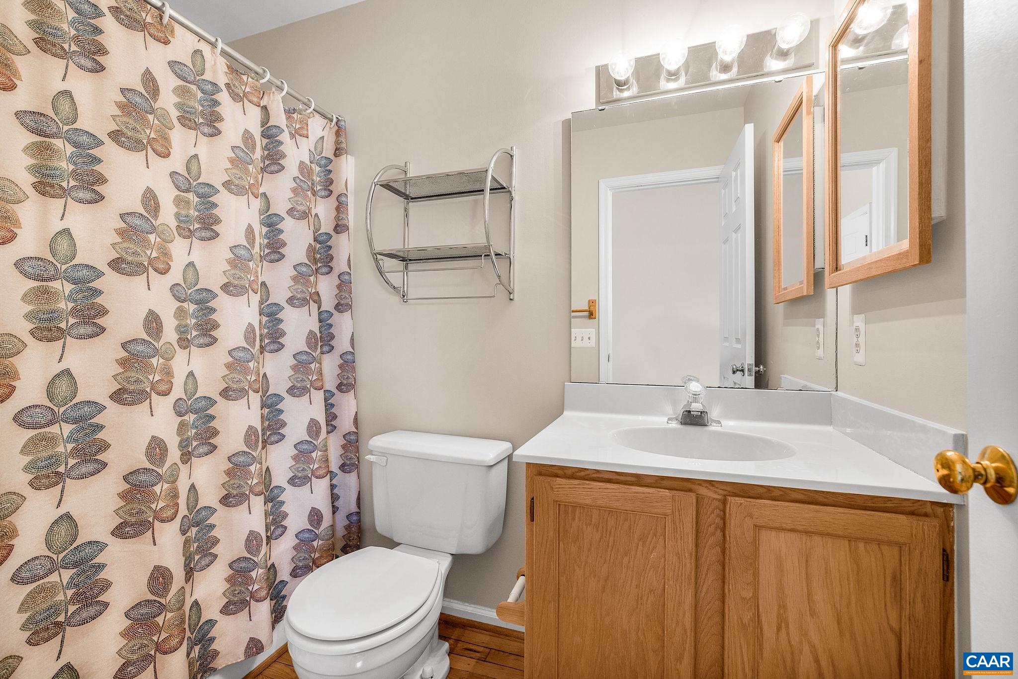 431 MAPLE VIEW CT