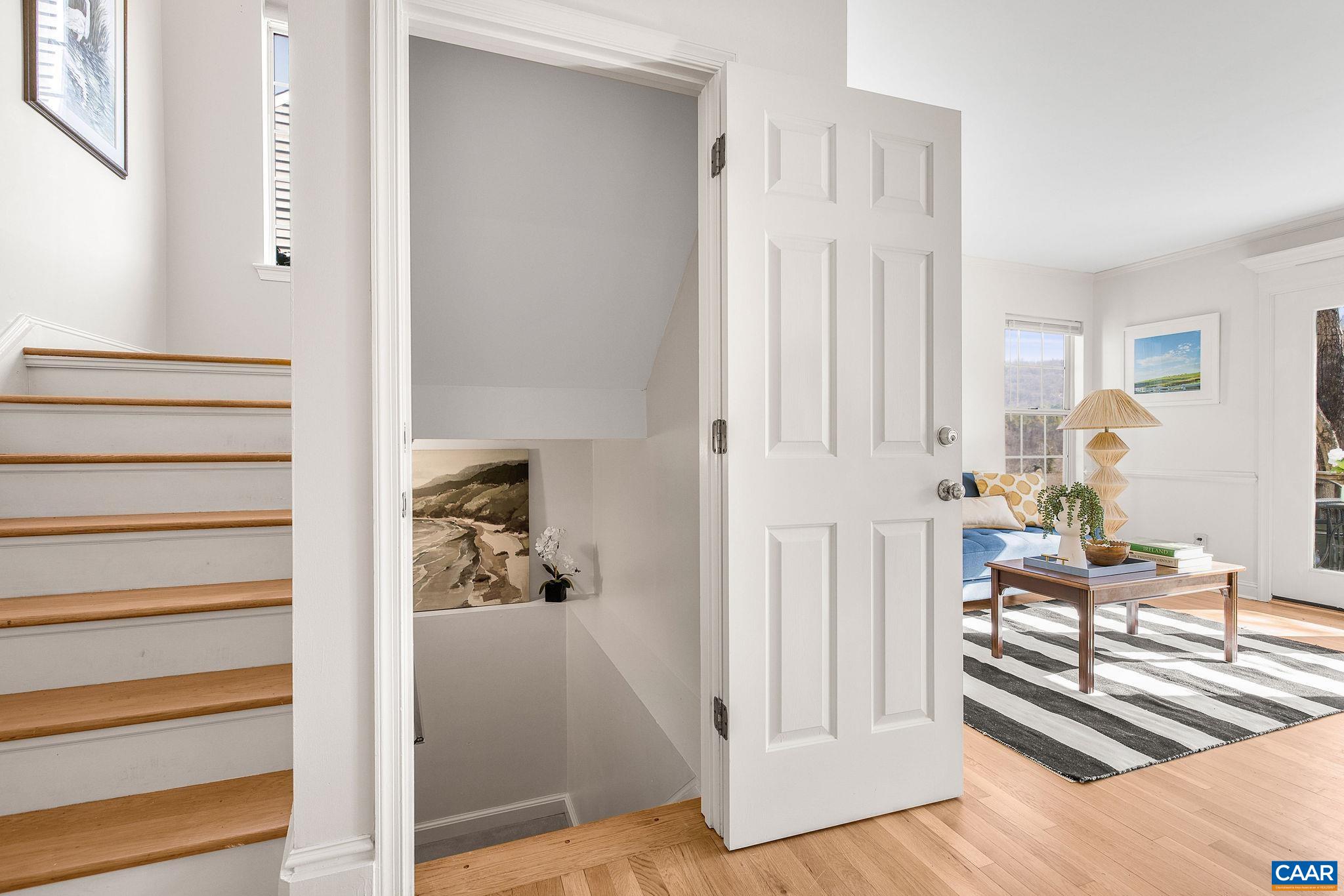 431 MAPLE VIEW CT