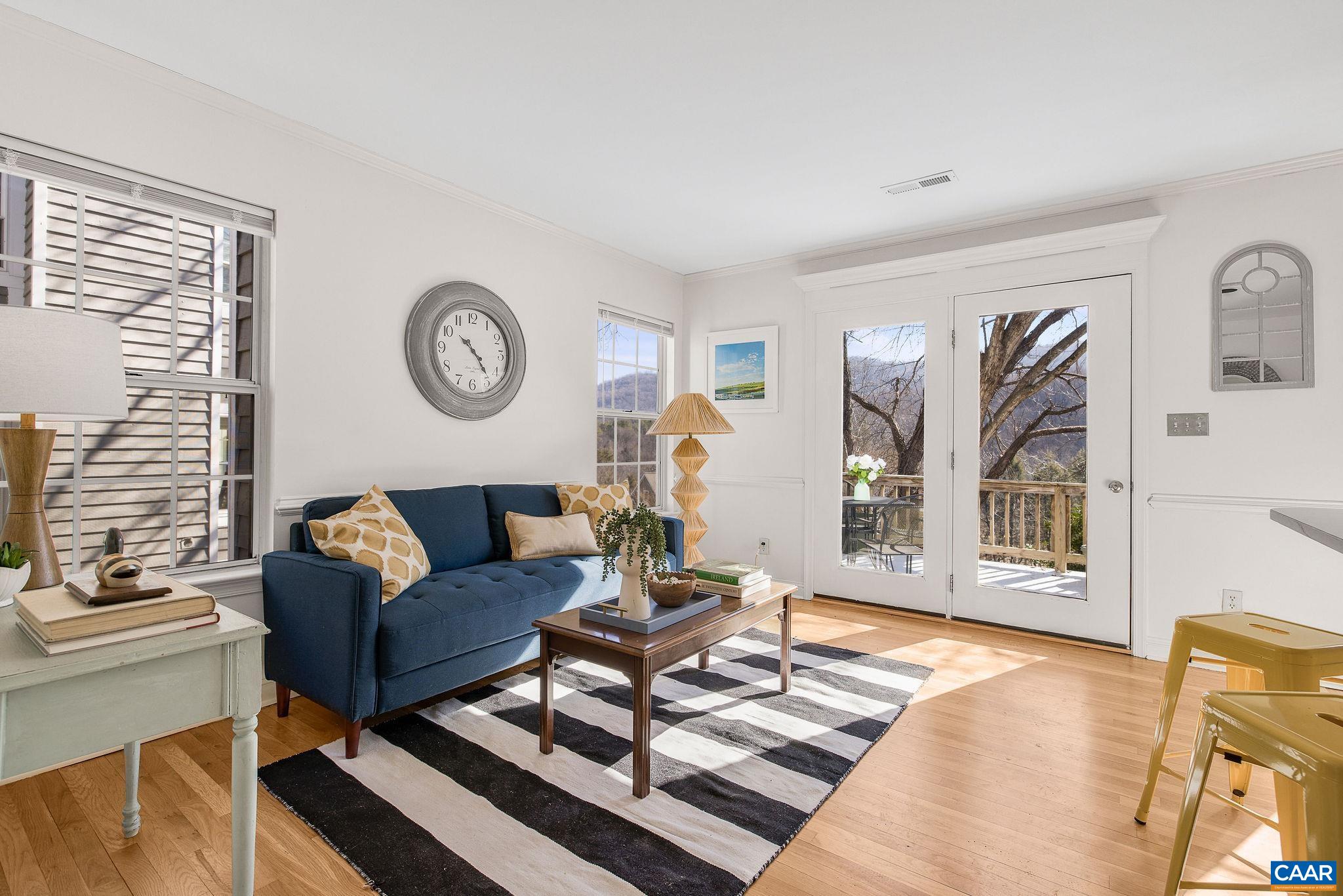 431 MAPLE VIEW CT