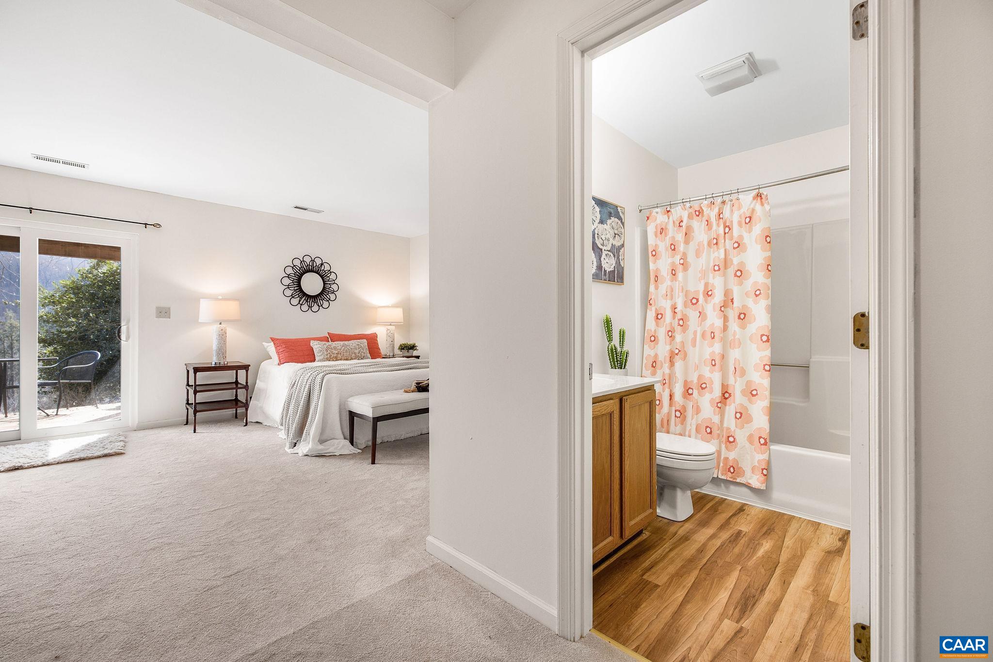 431 MAPLE VIEW CT