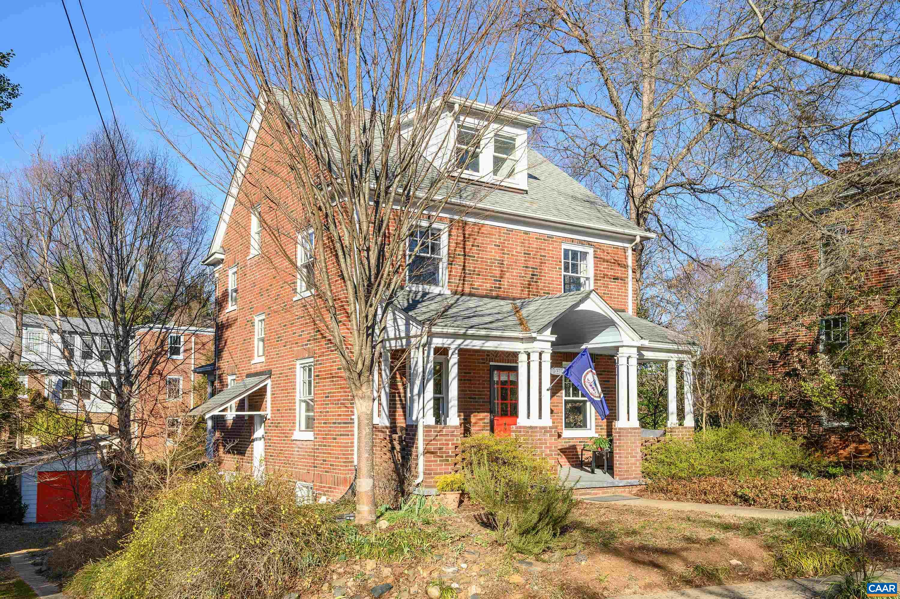 321 PARKWAY ST