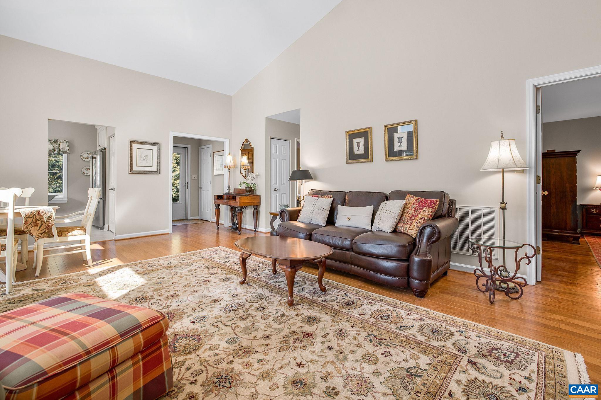 1335 LE PARC TER