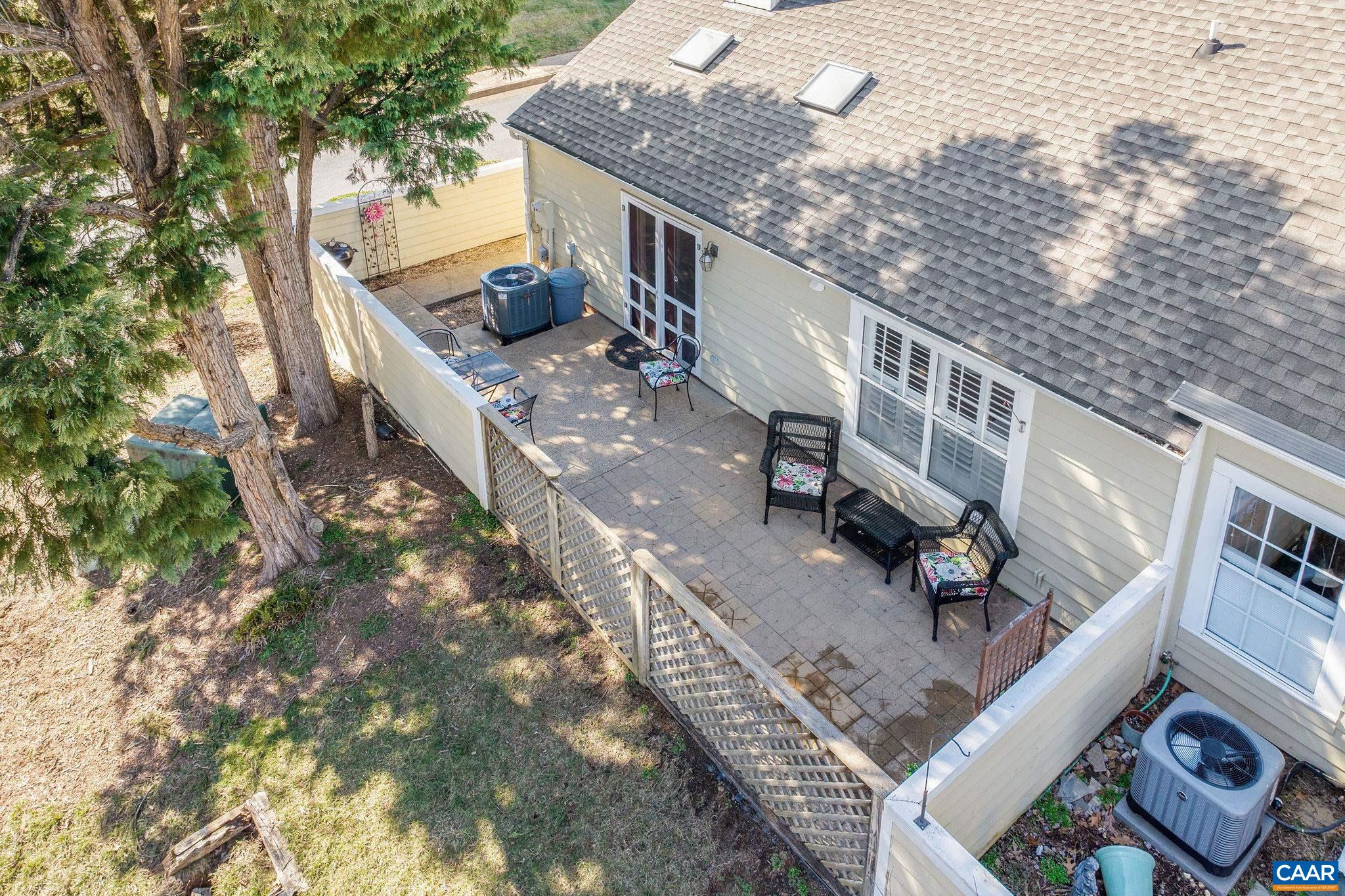 1335 LE PARC TER