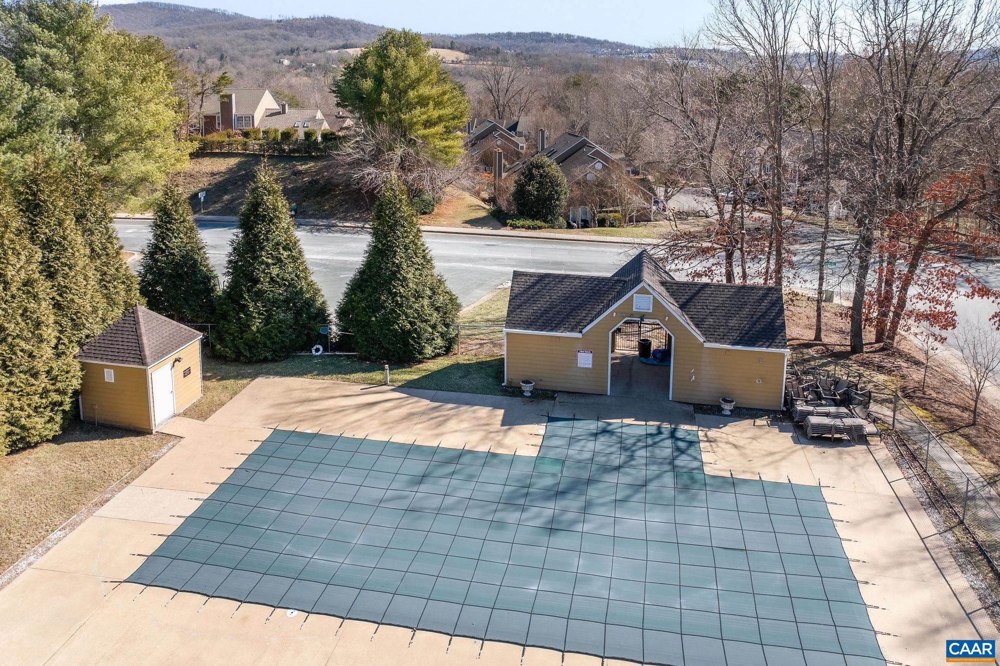 1335 LE PARC TER