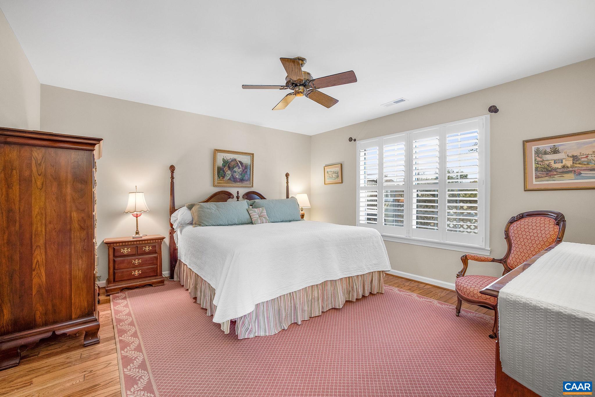 1335 LE PARC TER
