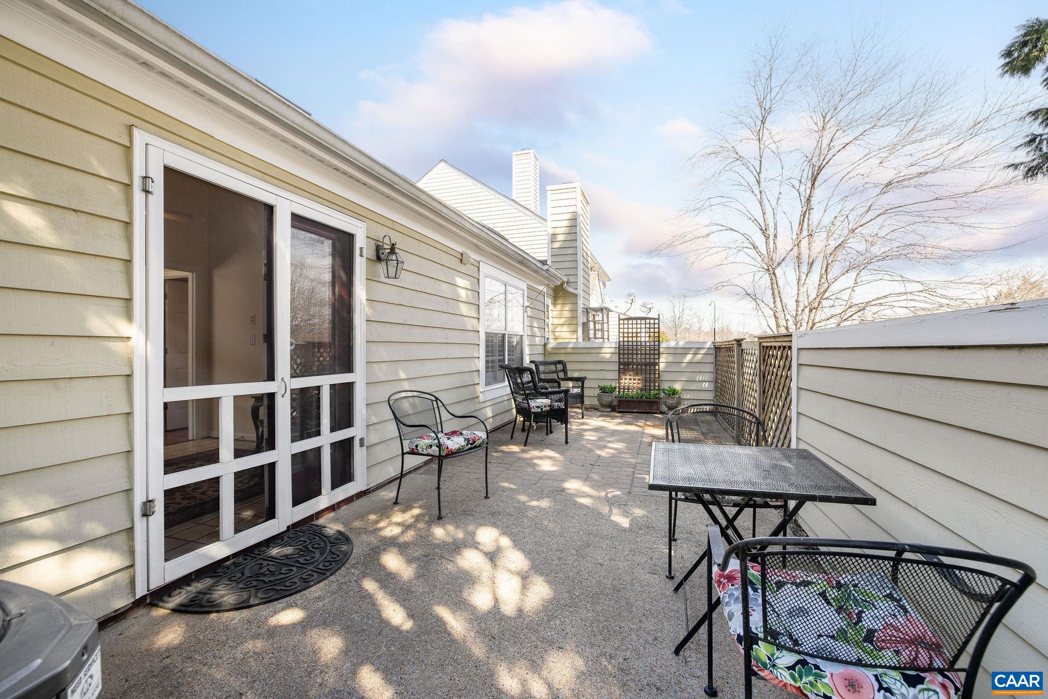 1335 LE PARC TER
