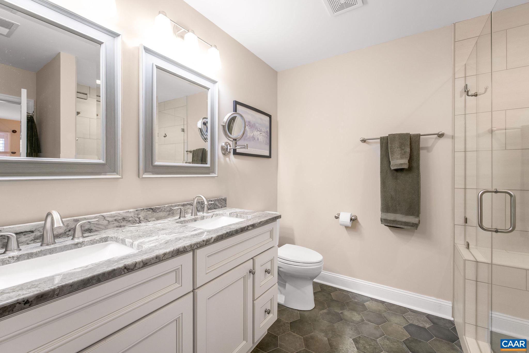1335 LE PARC TER