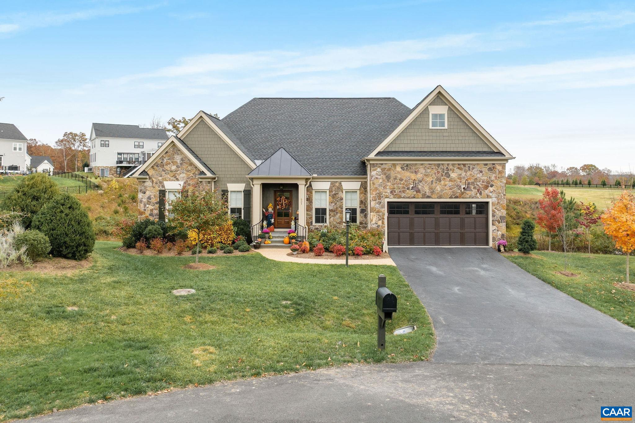 431 FENTON CT
