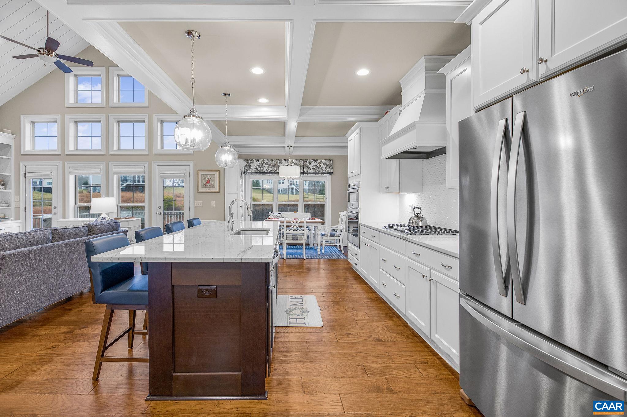 431 FENTON CT