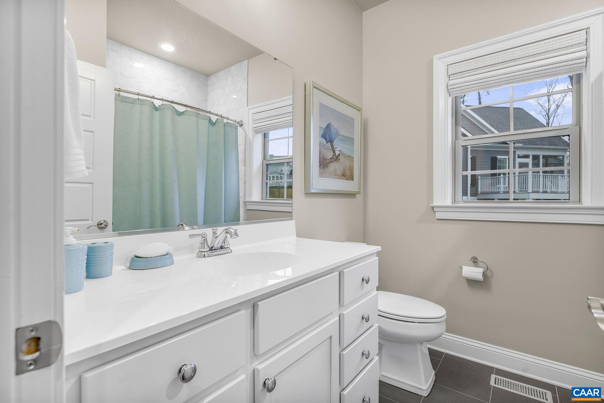 431 FENTON CT