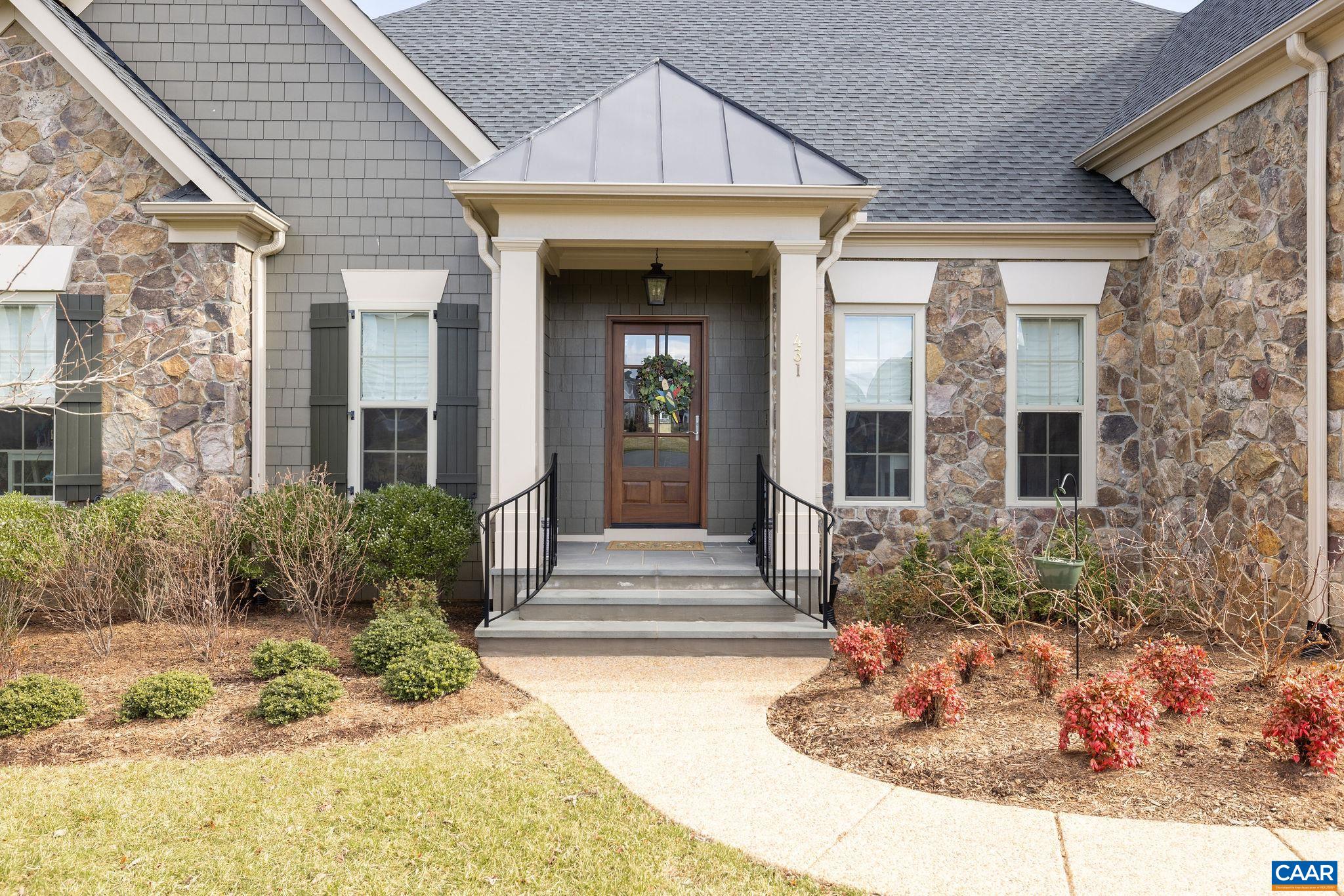 431 FENTON CT