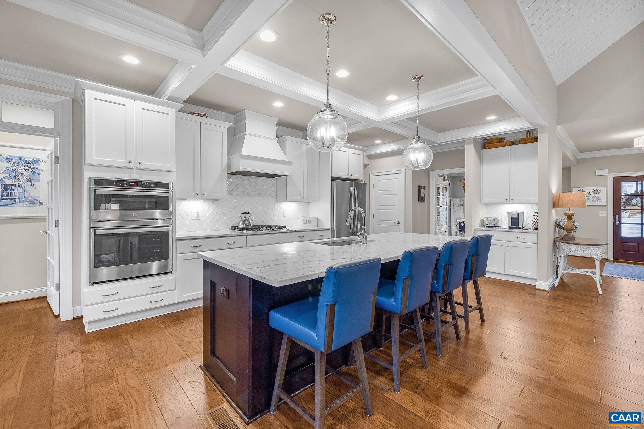 431 FENTON CT
