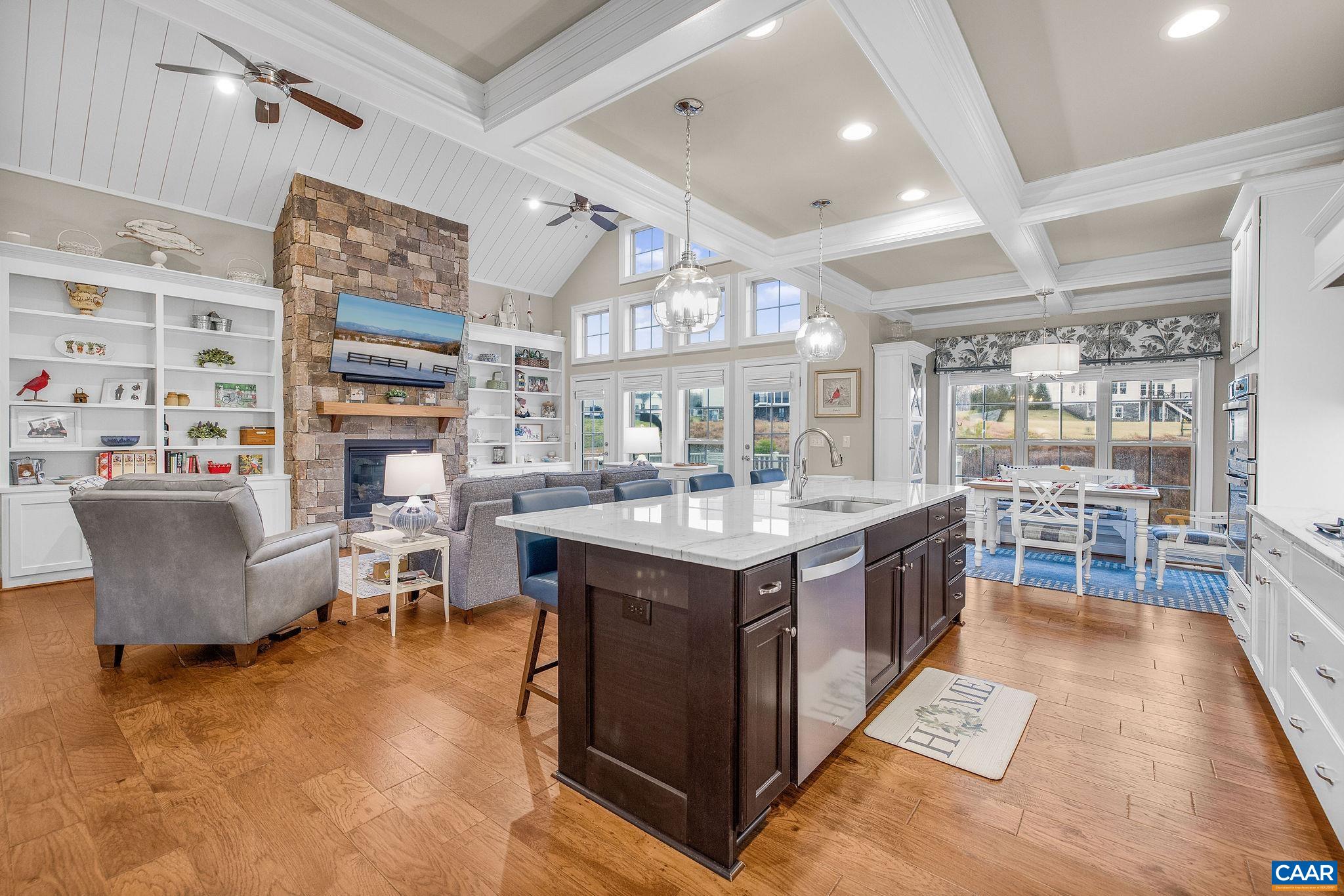 431 FENTON CT