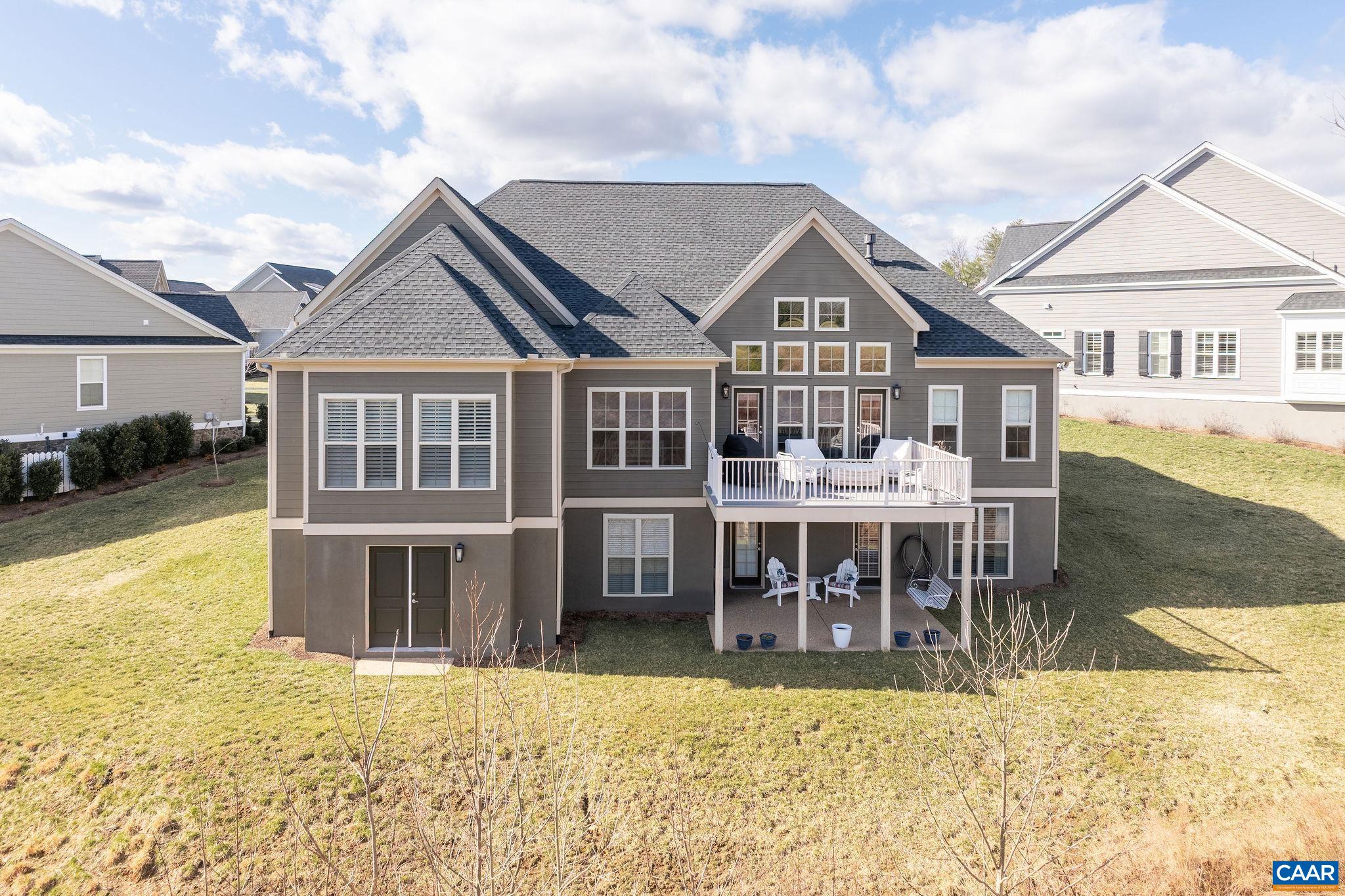 431 FENTON CT