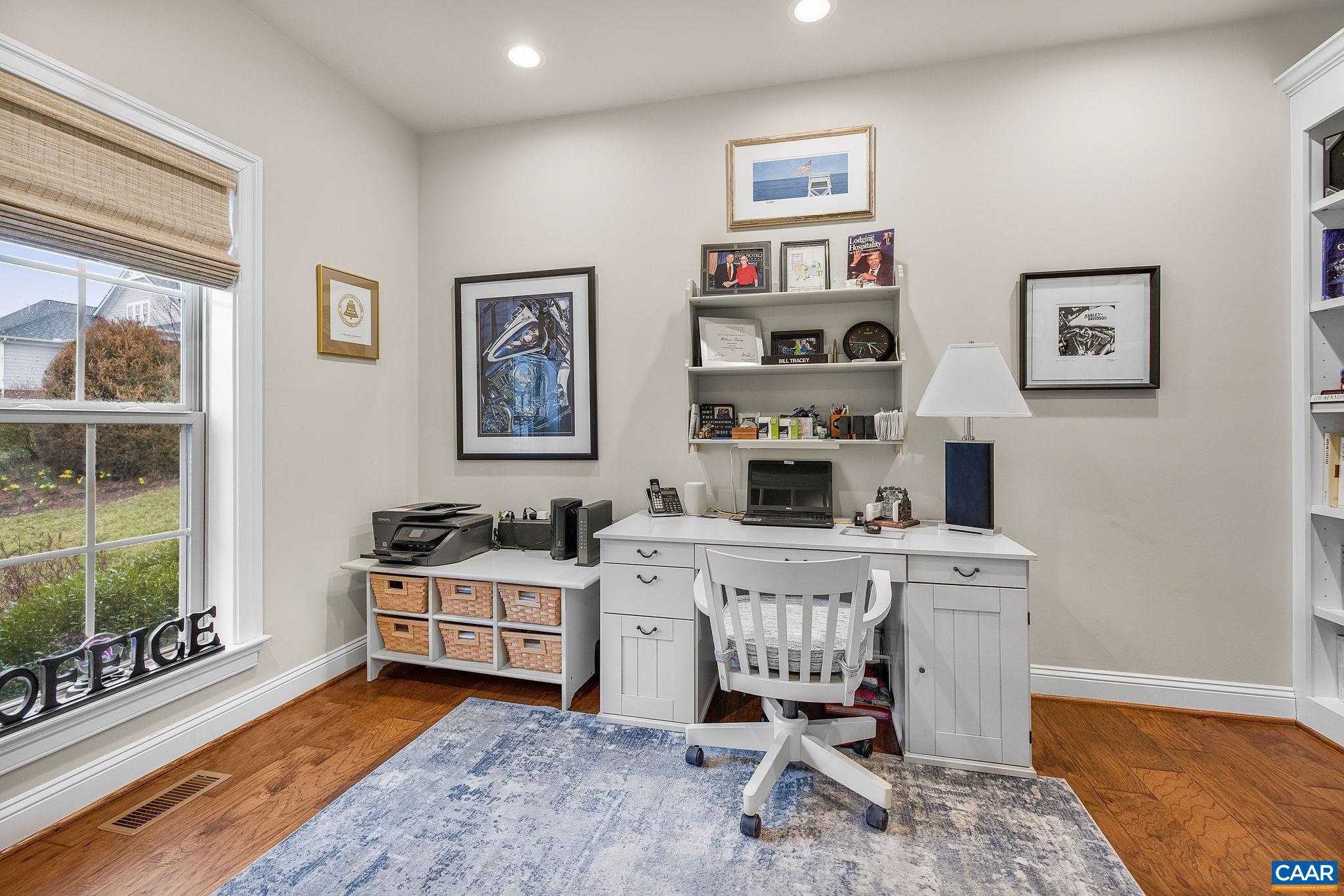 431 FENTON CT