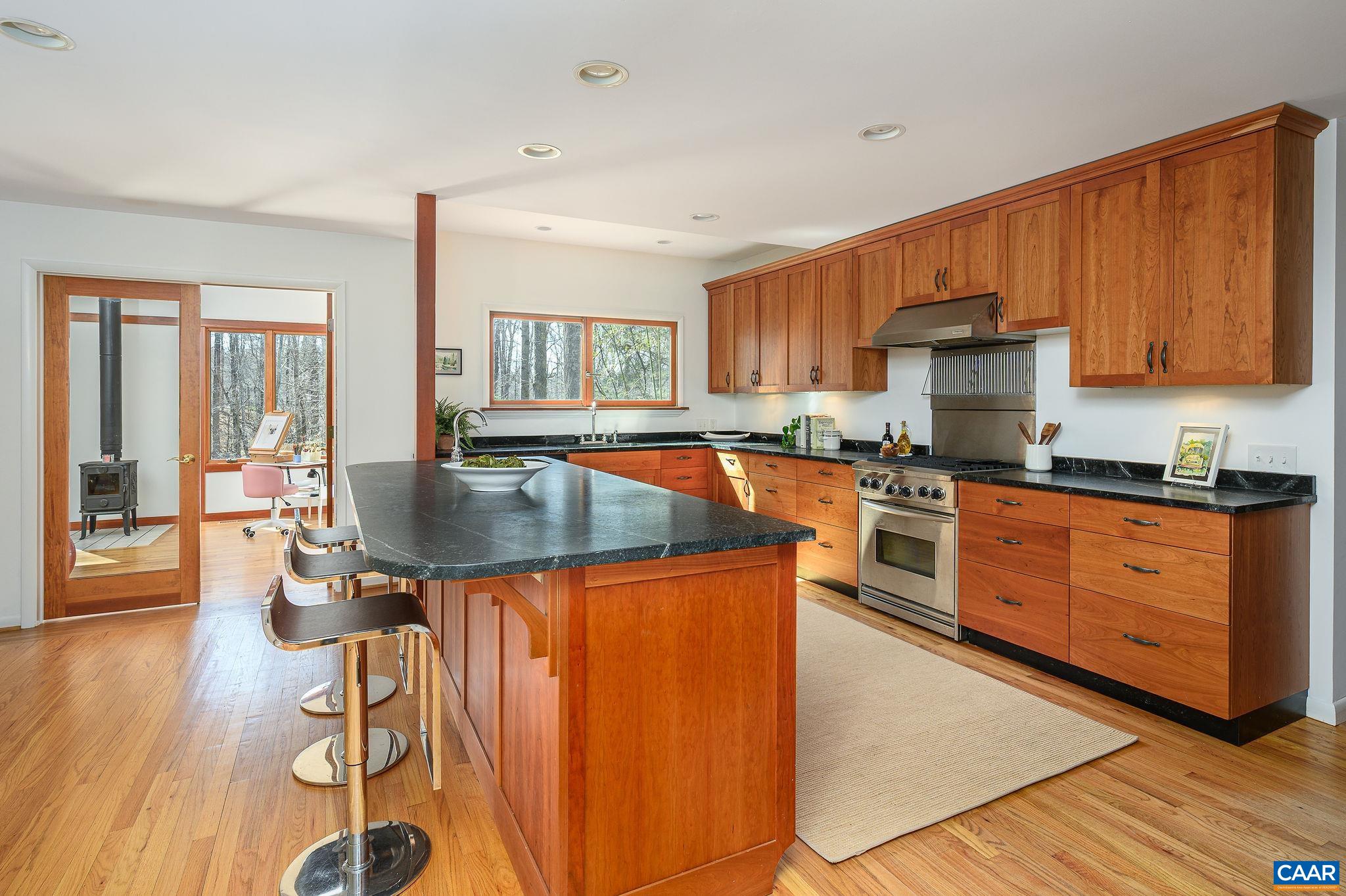 2664 CARDINAL RIDGE RD