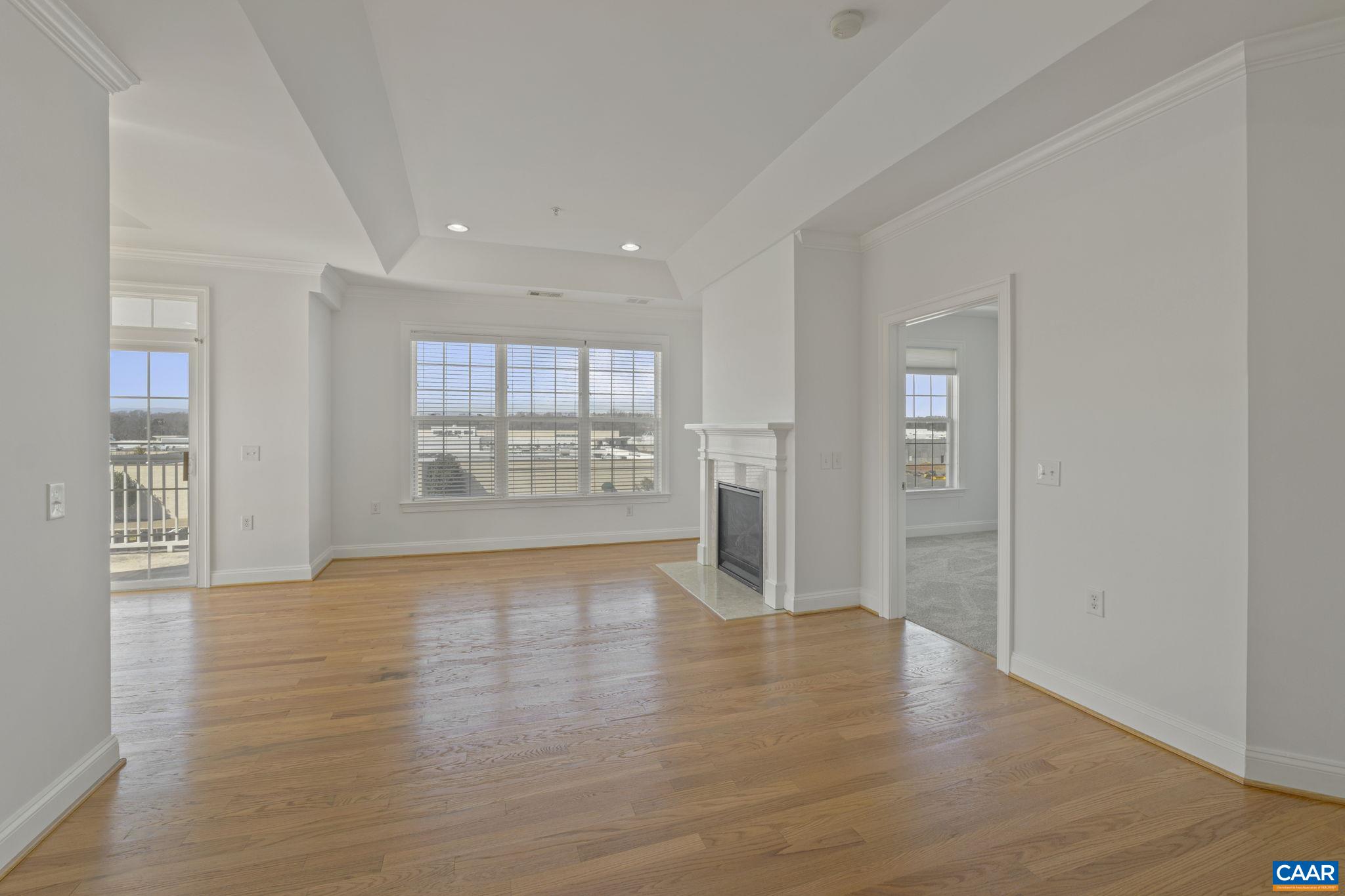1051 GLENWOOD STATION LN Unit: 405