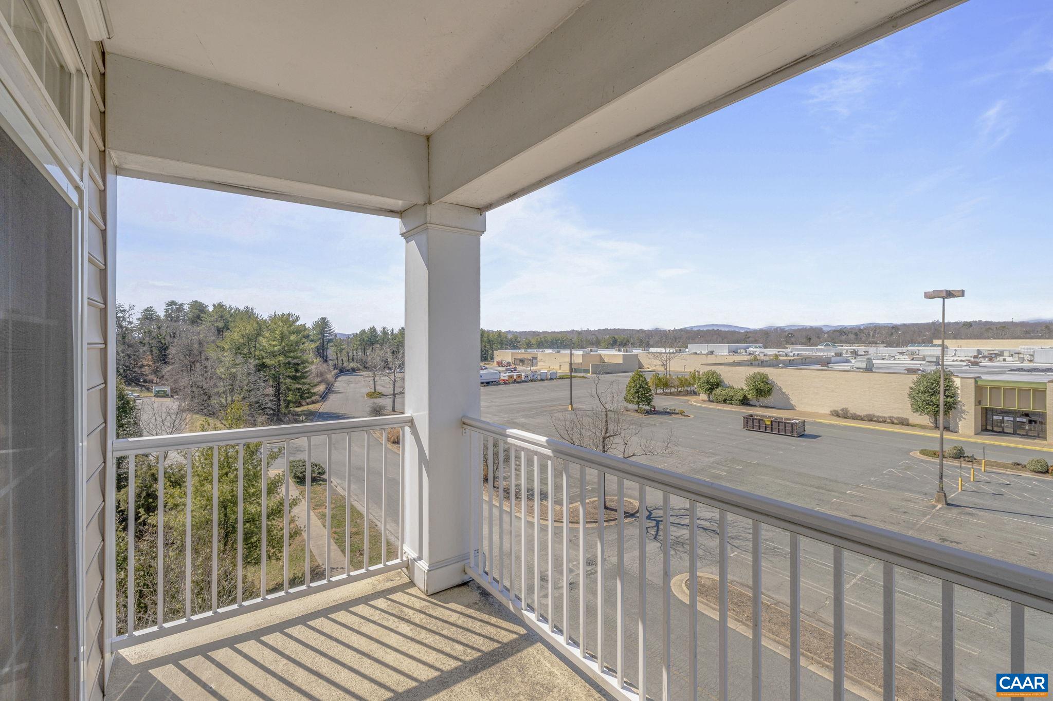1051 GLENWOOD STATION LN Unit: 405