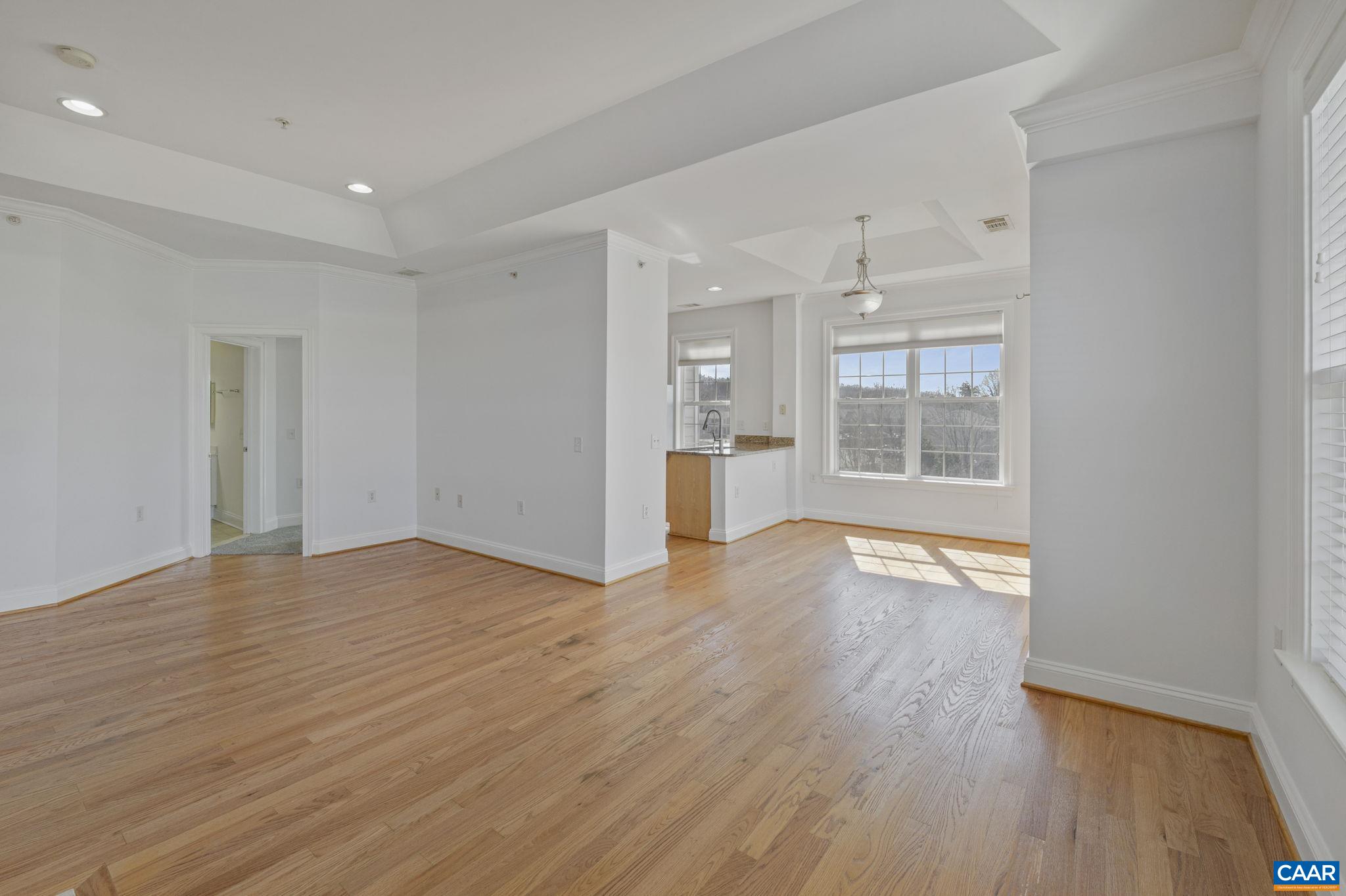 1051 GLENWOOD STATION LN Unit: 405