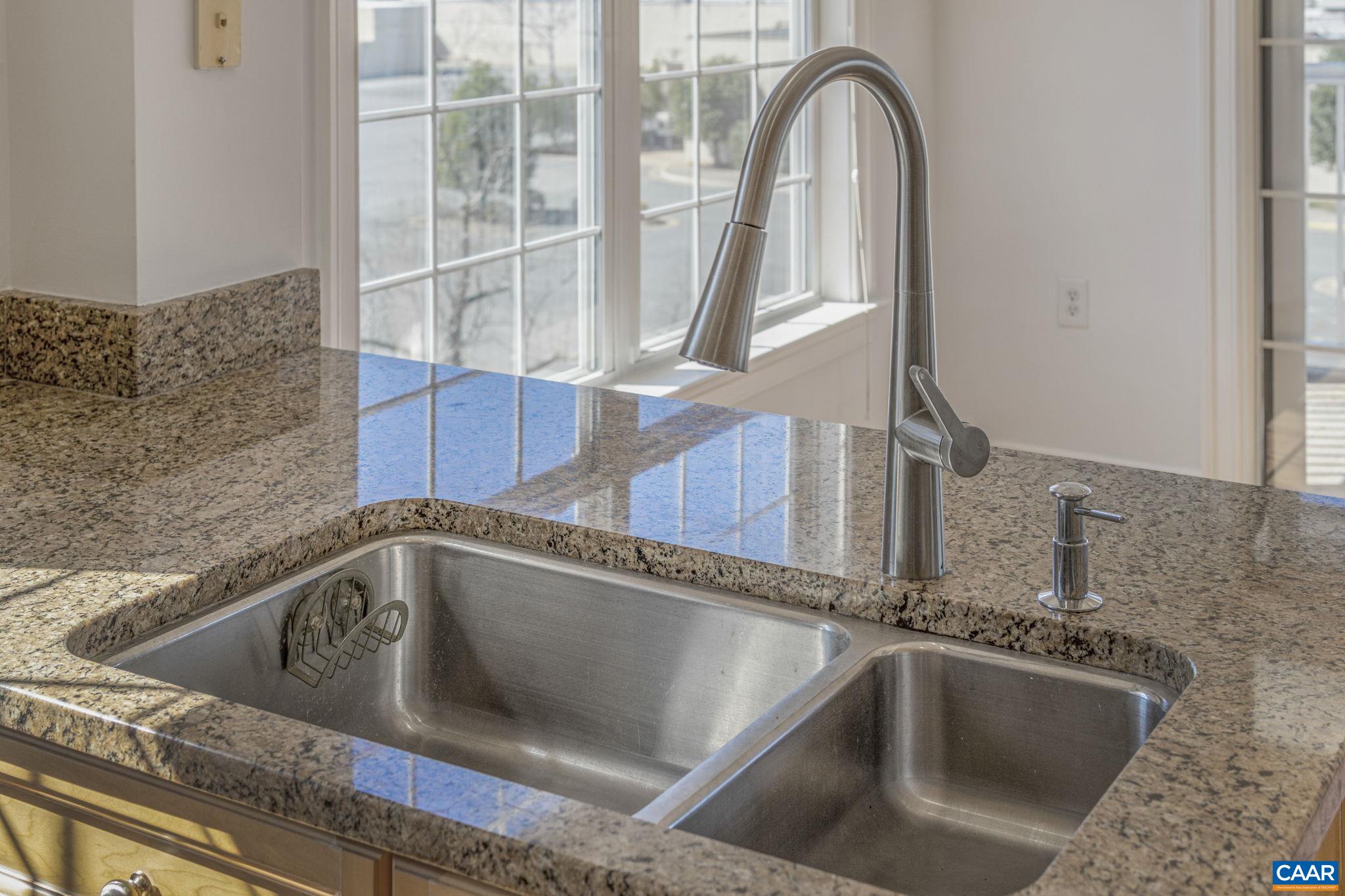 1051 GLENWOOD STATION LN Unit: 405