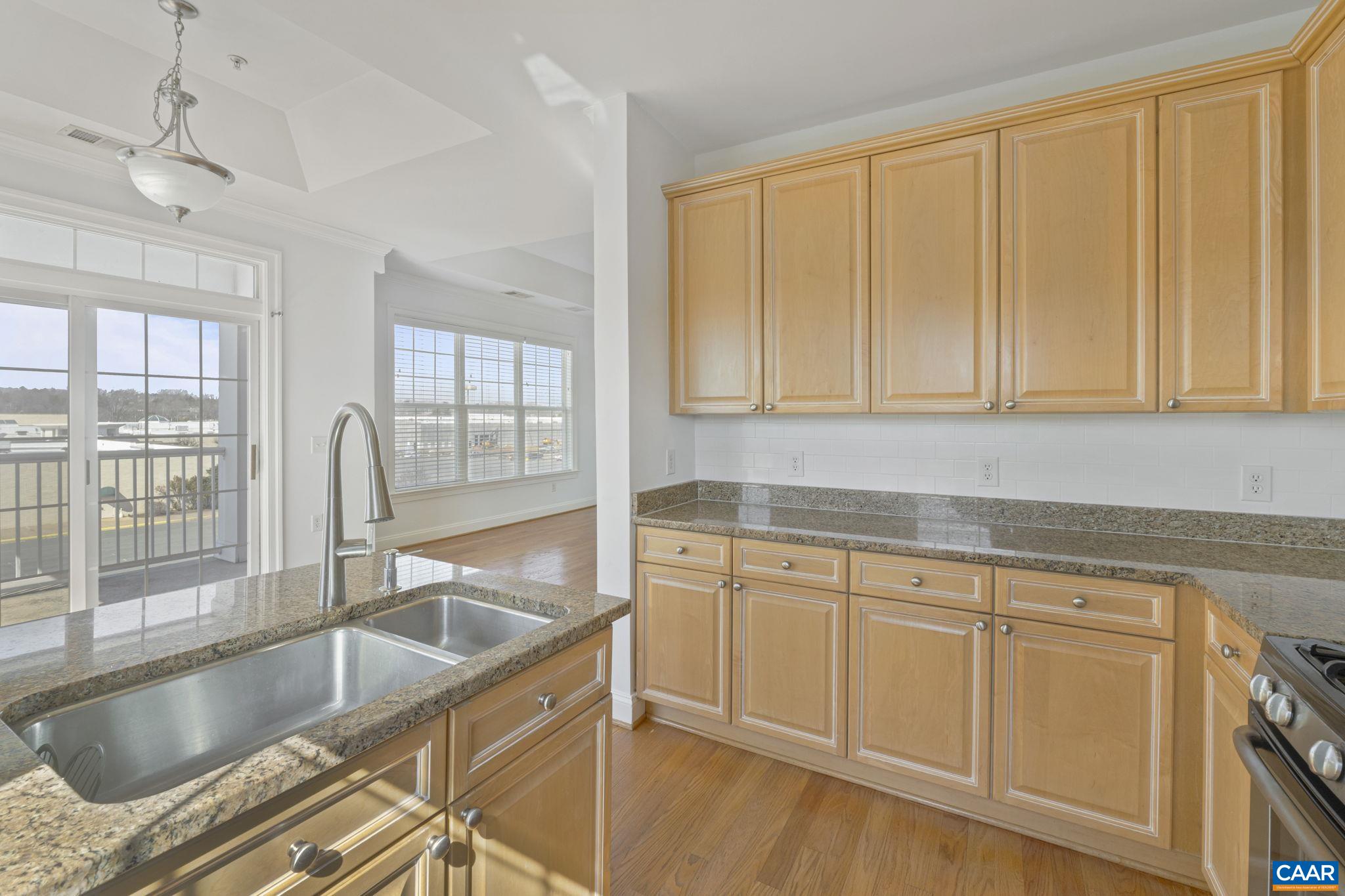 1051 GLENWOOD STATION LN Unit: 405