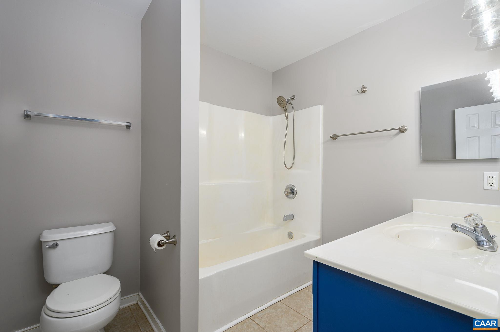 103 INDIGO LN