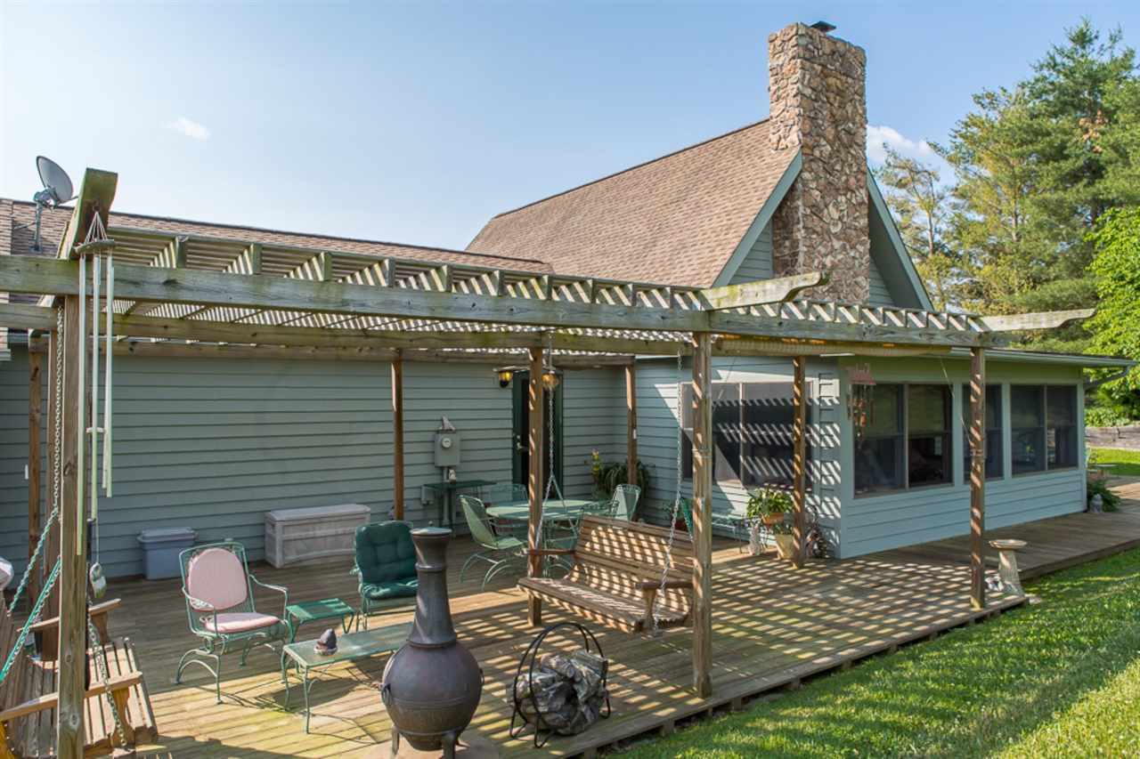 72 GREENFIELD RD