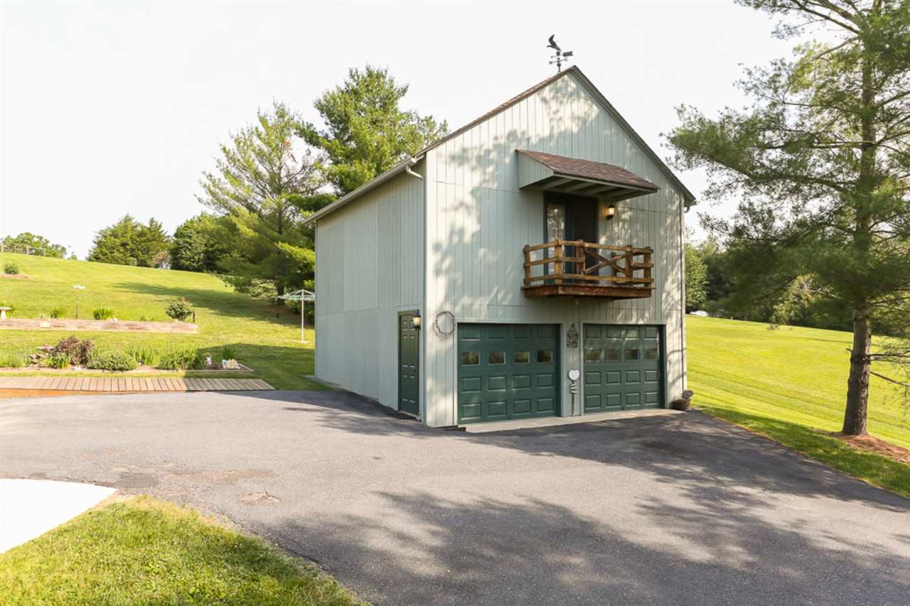72 GREENFIELD RD