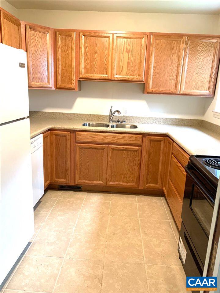317 MONTEBELLO CIR Unit: A