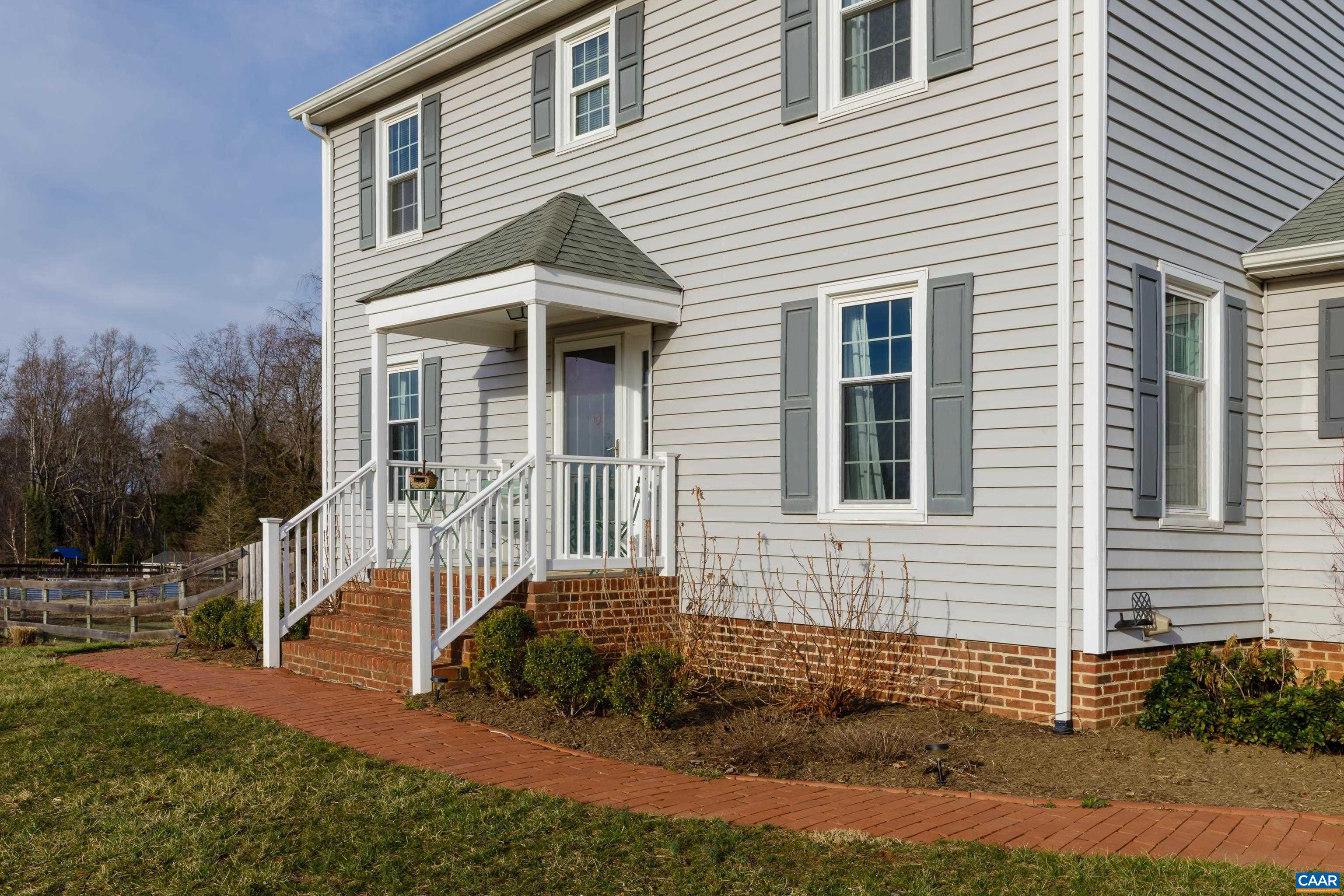 2706 DUNROMIN RD