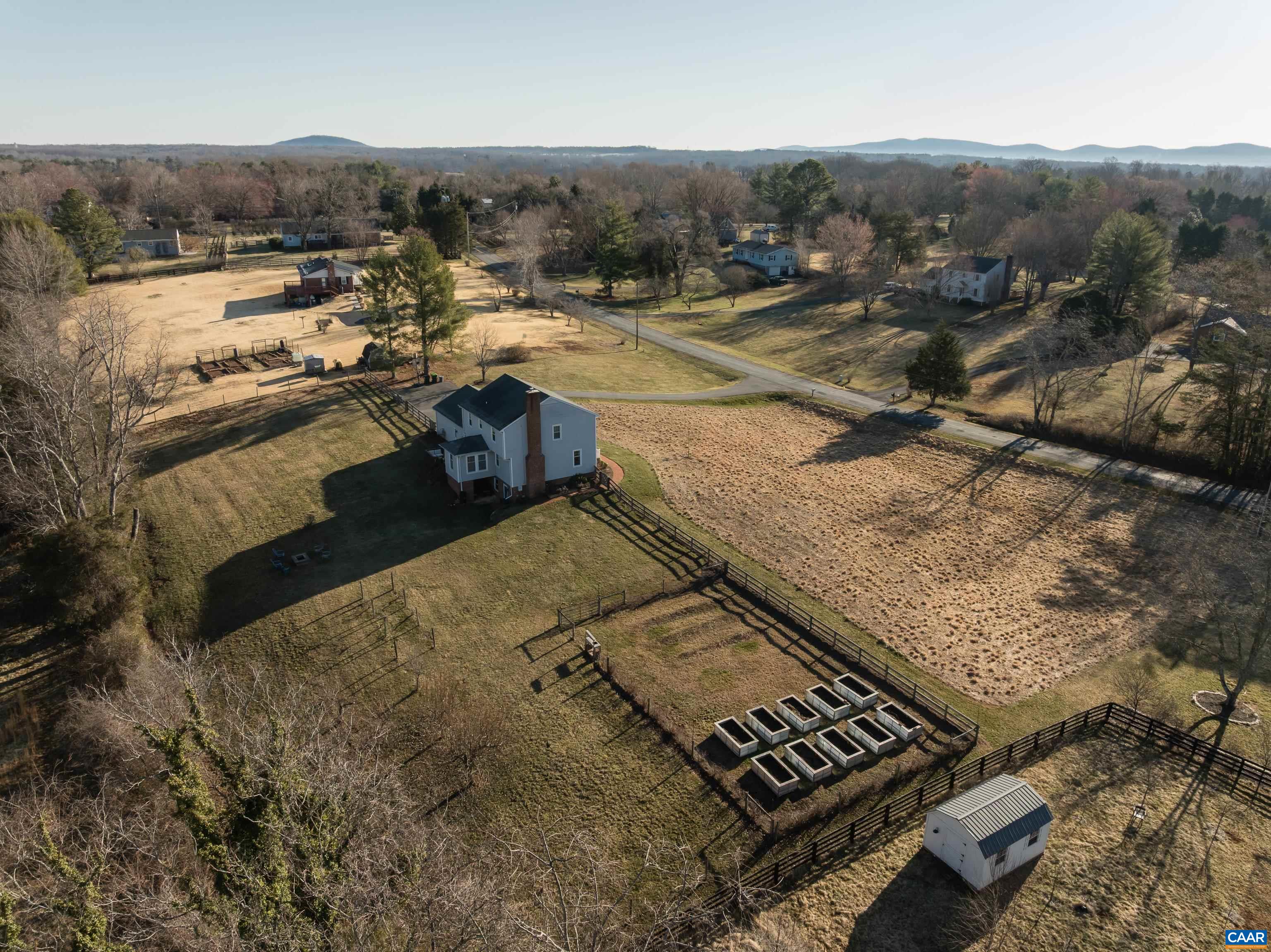 2706 DUNROMIN RD