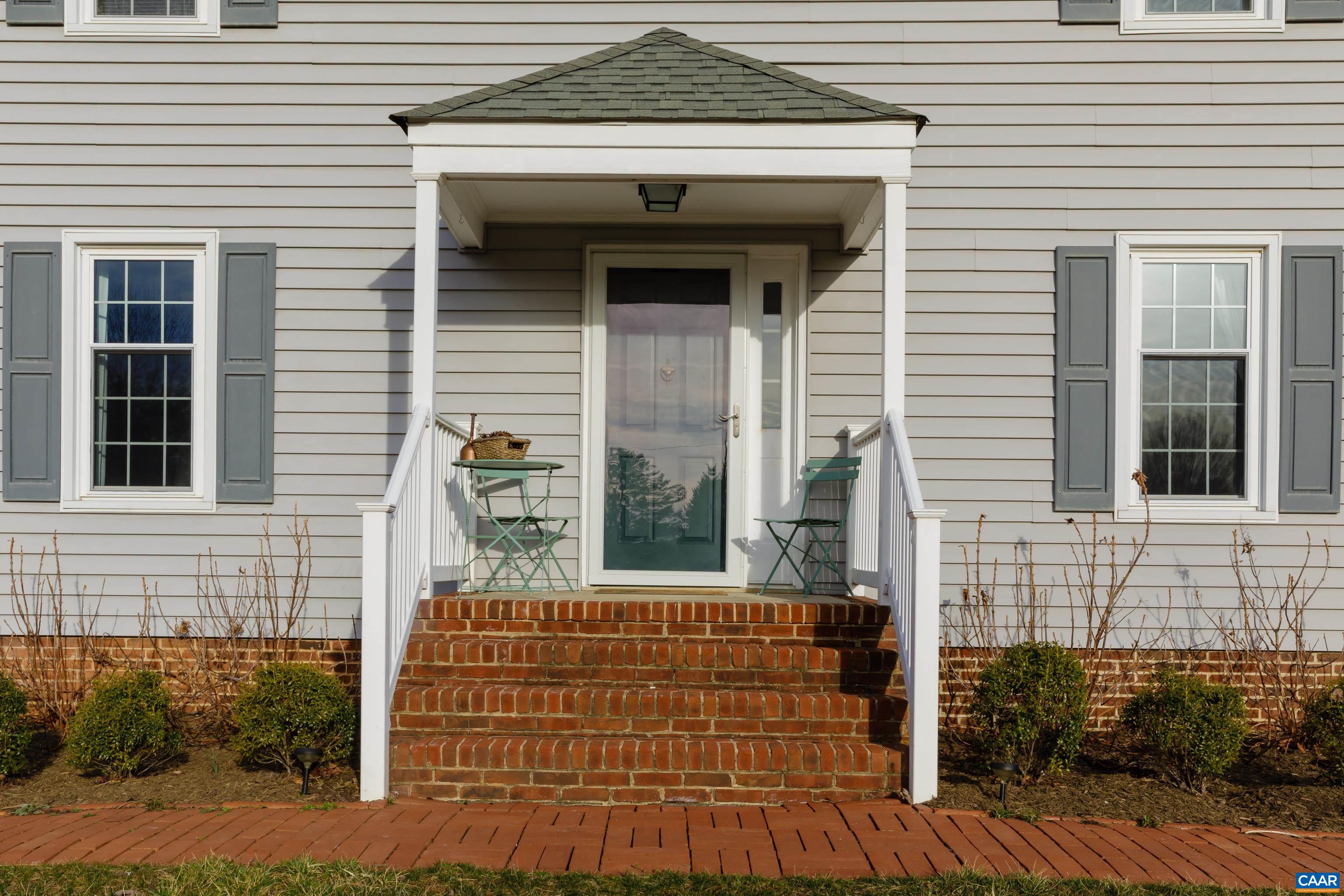 2706 DUNROMIN RD