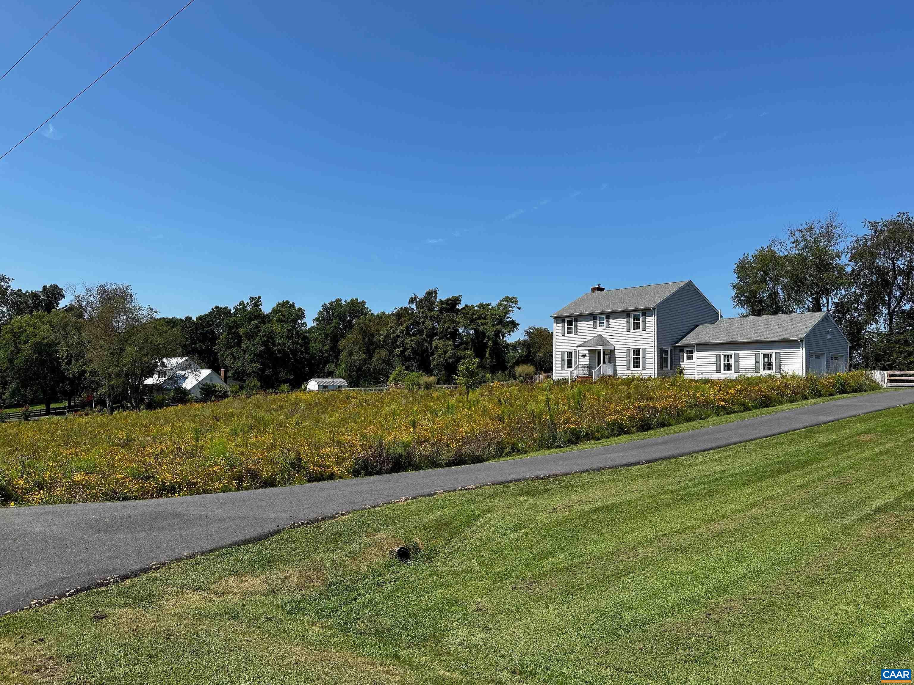 2706 DUNROMIN RD