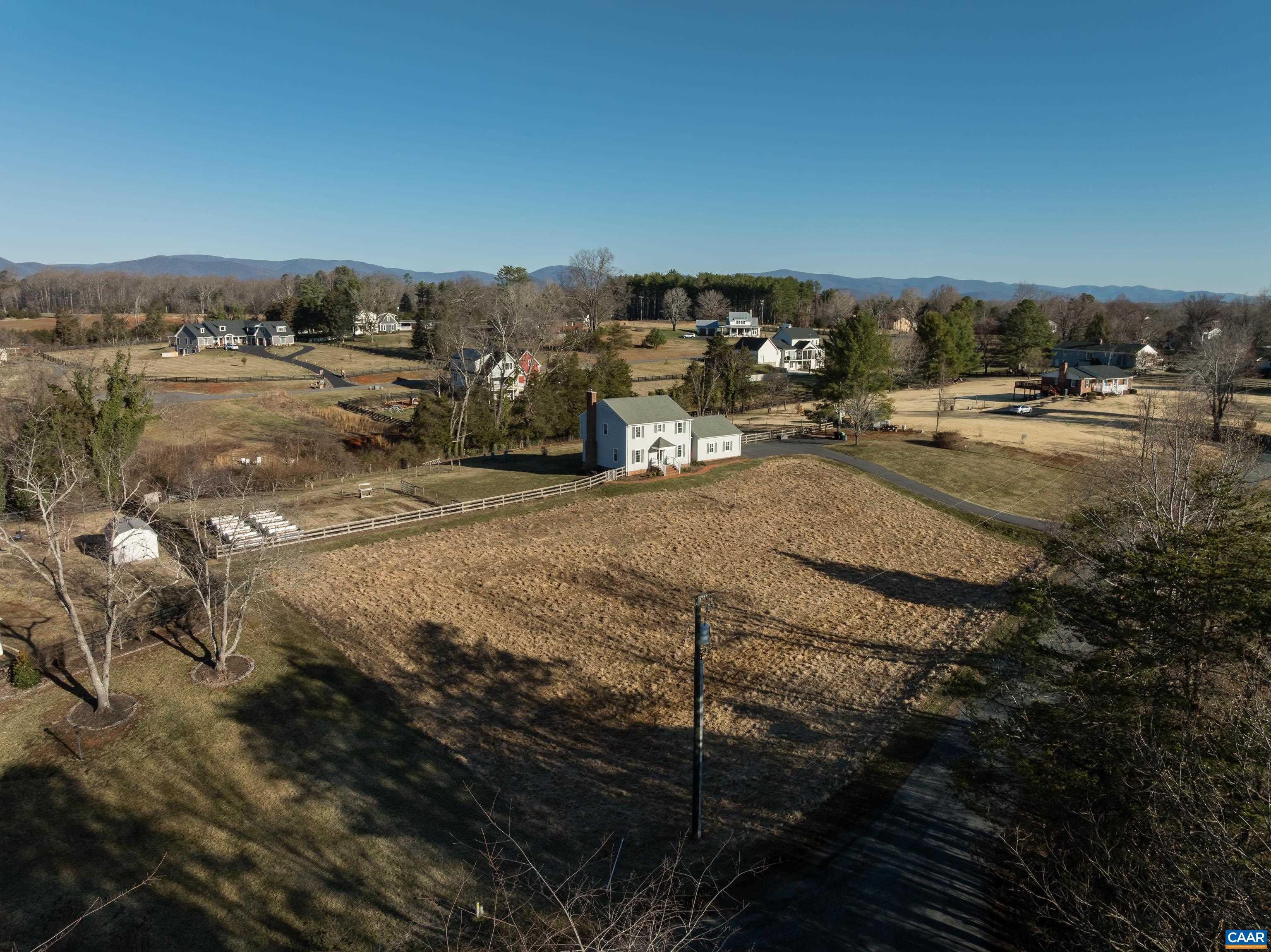 2706 DUNROMIN RD