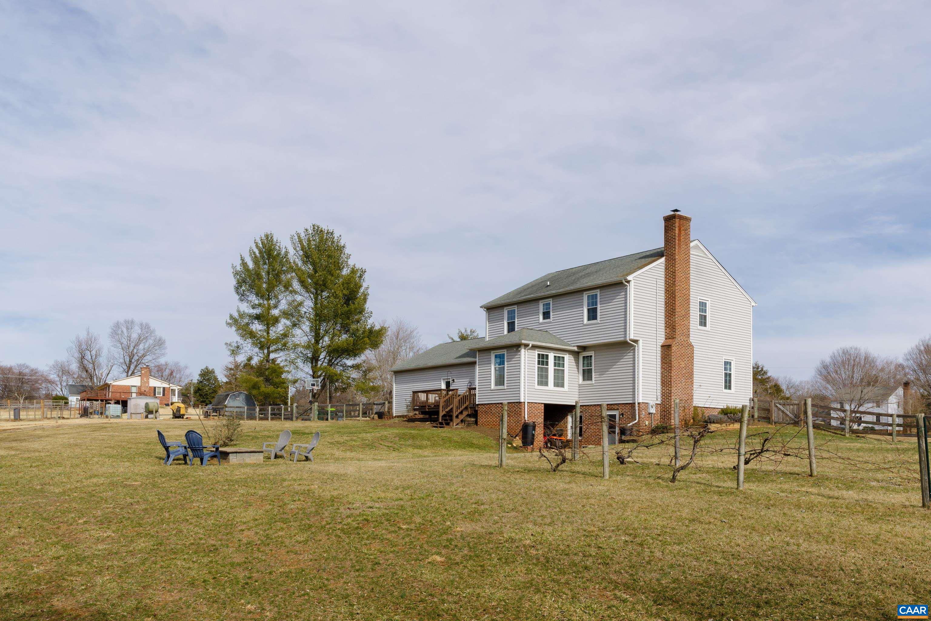 2706 DUNROMIN RD
