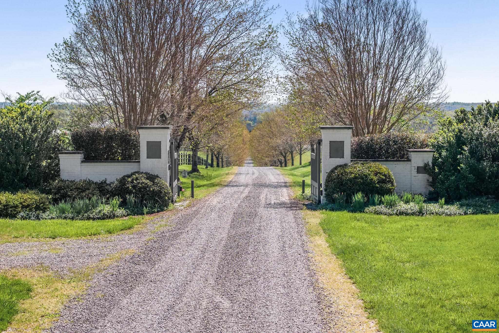 8199 Scottland Farm